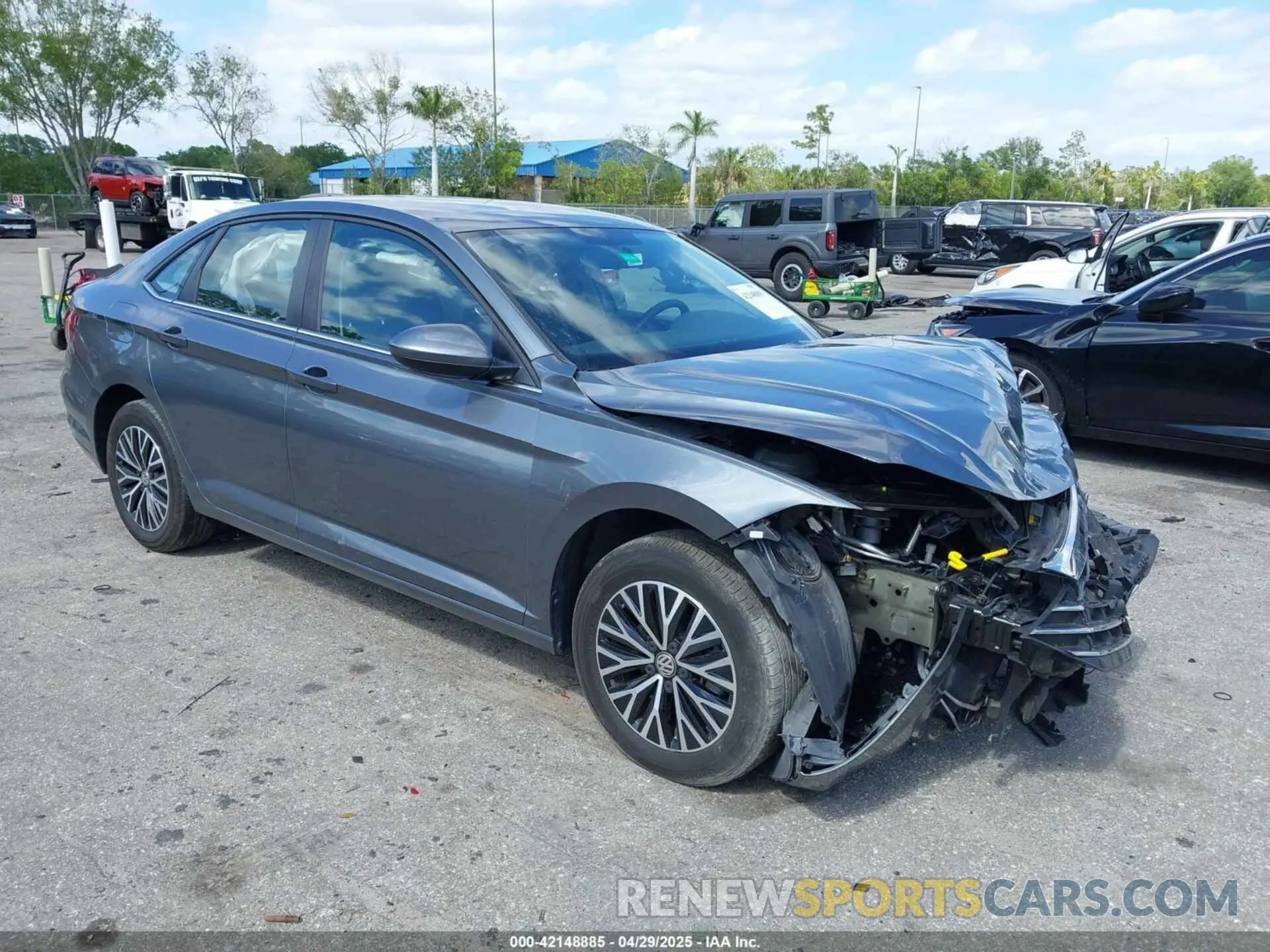 1 Фотография поврежденного автомобиля 3VWC57BU7MM013061 VOLKSWAGEN JETTA 2021