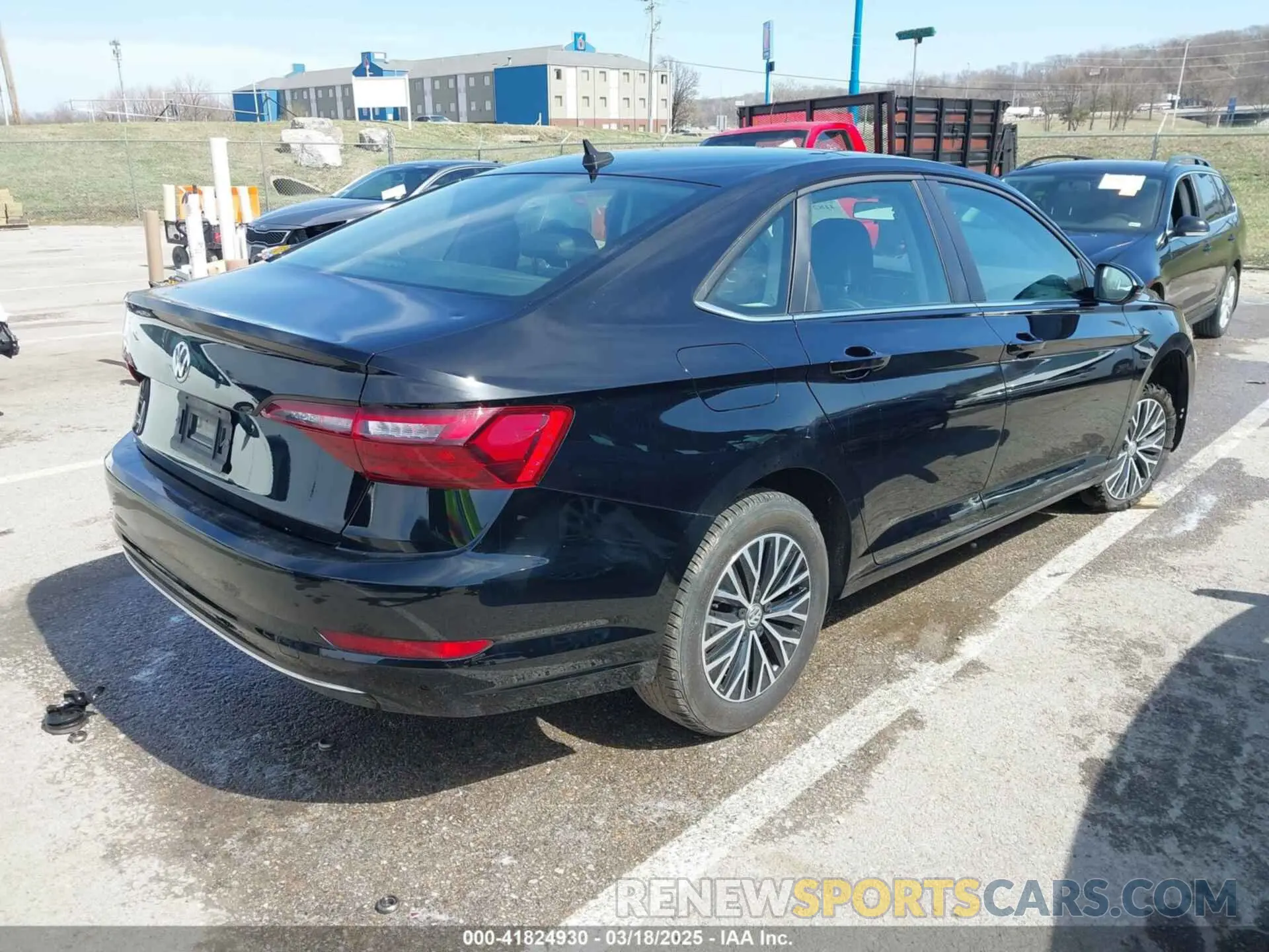 4 Photograph of a damaged car 3VWC57BU7MM015909 VOLKSWAGEN JETTA 2021