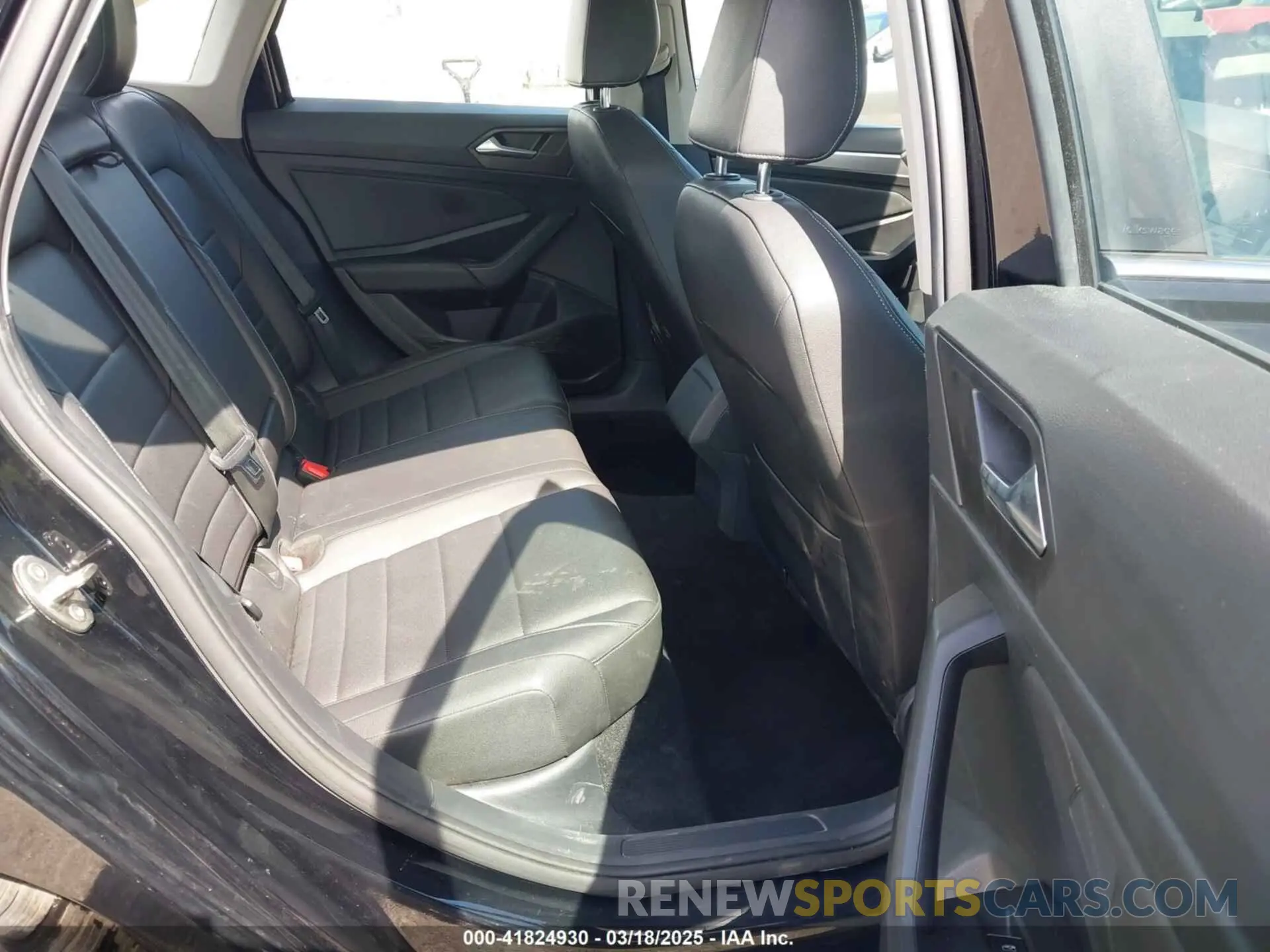 8 Photograph of a damaged car 3VWC57BU7MM015909 VOLKSWAGEN JETTA 2021