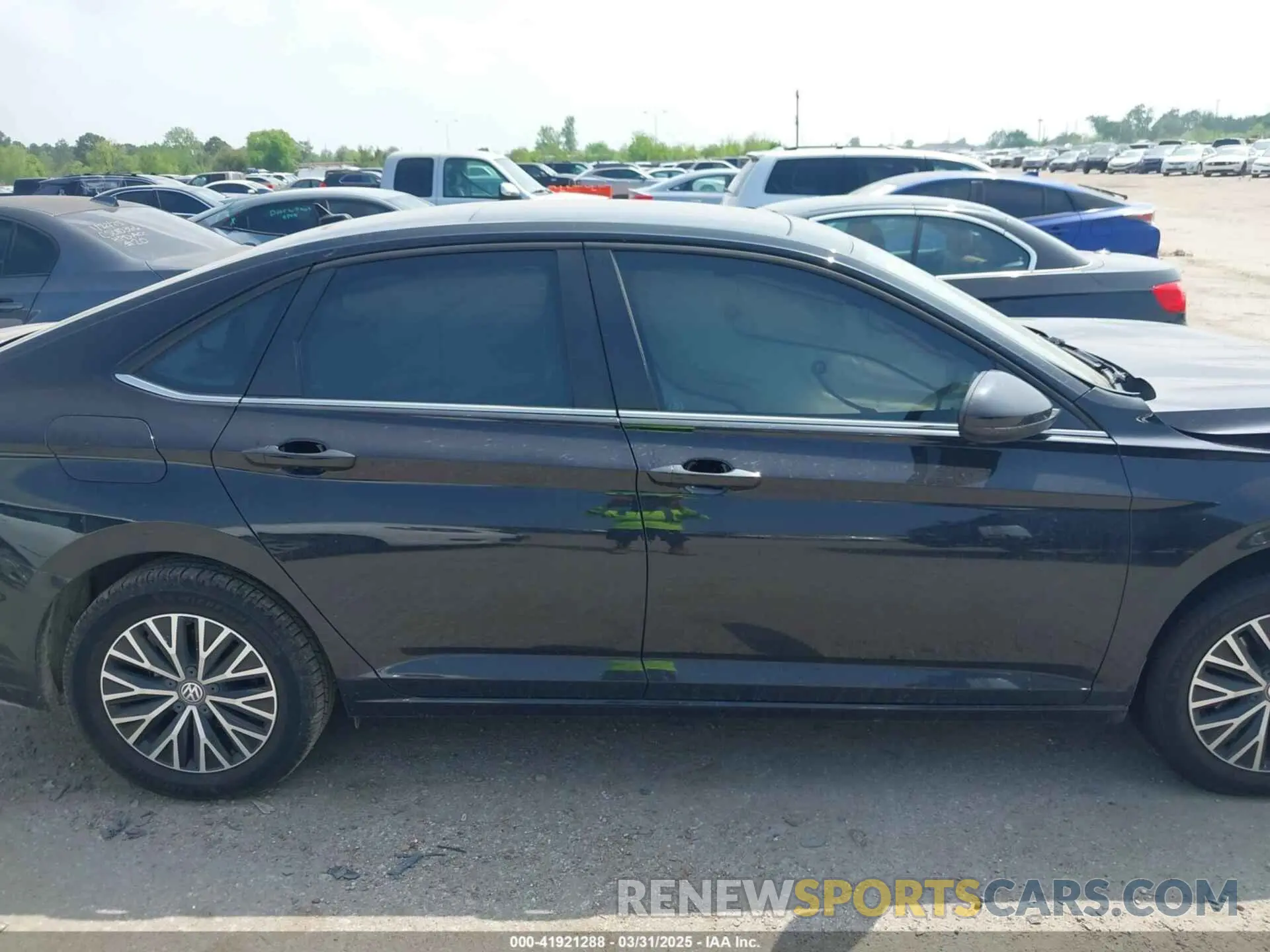 13 Photograph of a damaged car 3VWC57BU7MM096345 VOLKSWAGEN JETTA 2021