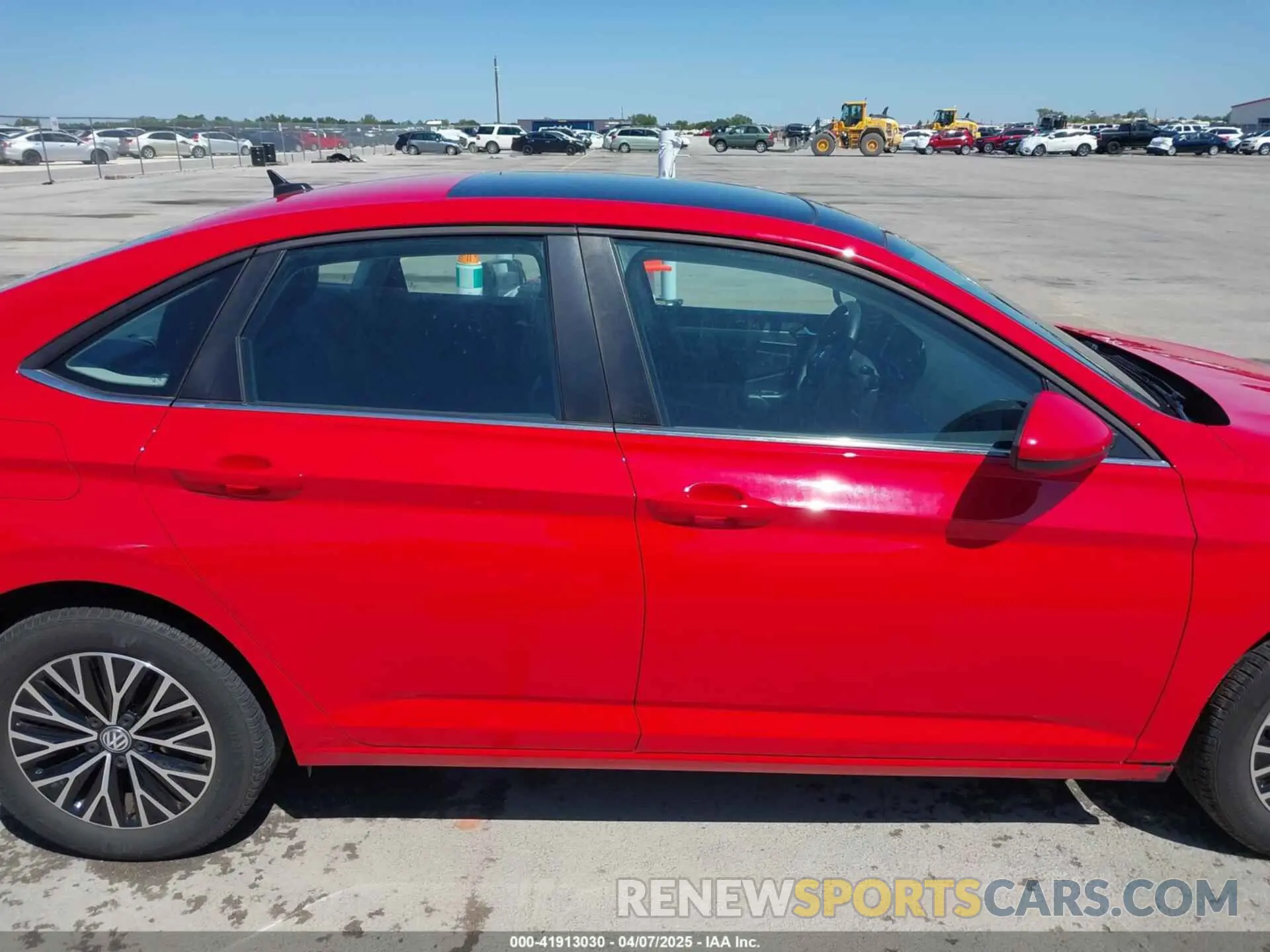 13 Photograph of a damaged car 3VWC57BU8MM086469 VOLKSWAGEN JETTA 2021
