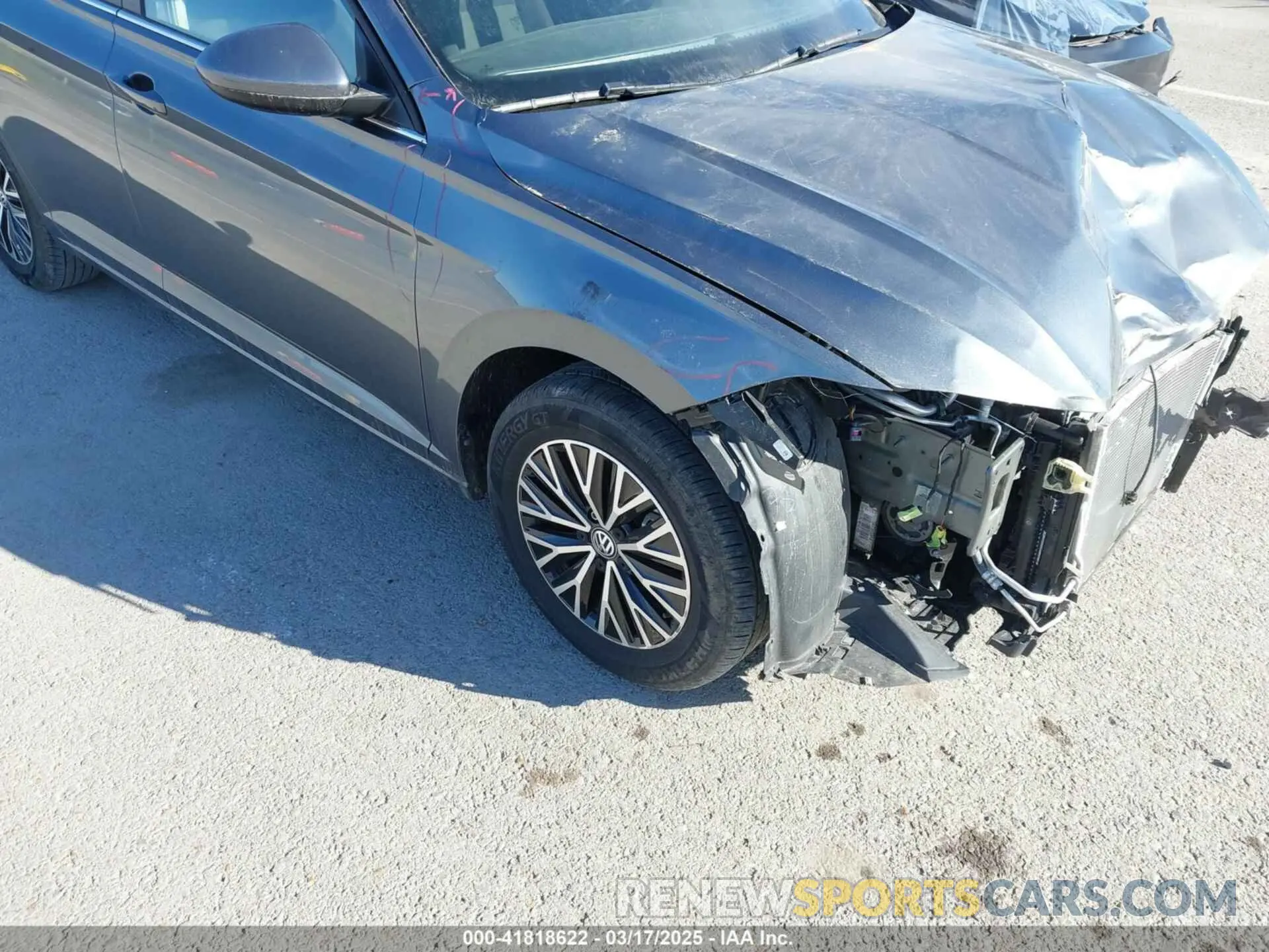 18 Photograph of a damaged car 3VWC57BU8MM098931 VOLKSWAGEN JETTA 2021