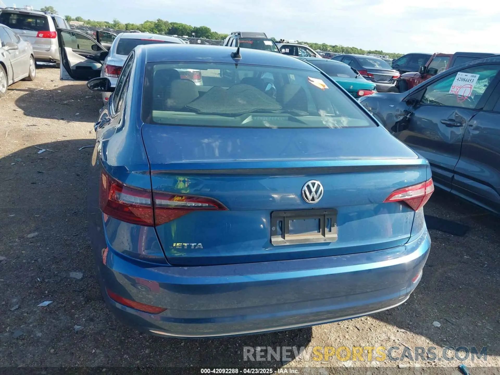 16 Photograph of a damaged car 3VWC57BUXMM008825 VOLKSWAGEN JETTA 2021