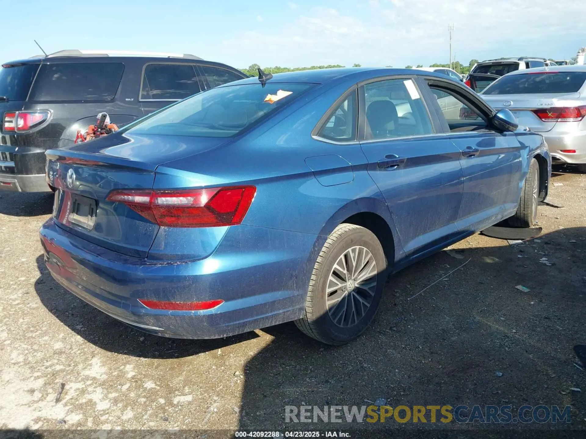 4 Photograph of a damaged car 3VWC57BUXMM008825 VOLKSWAGEN JETTA 2021