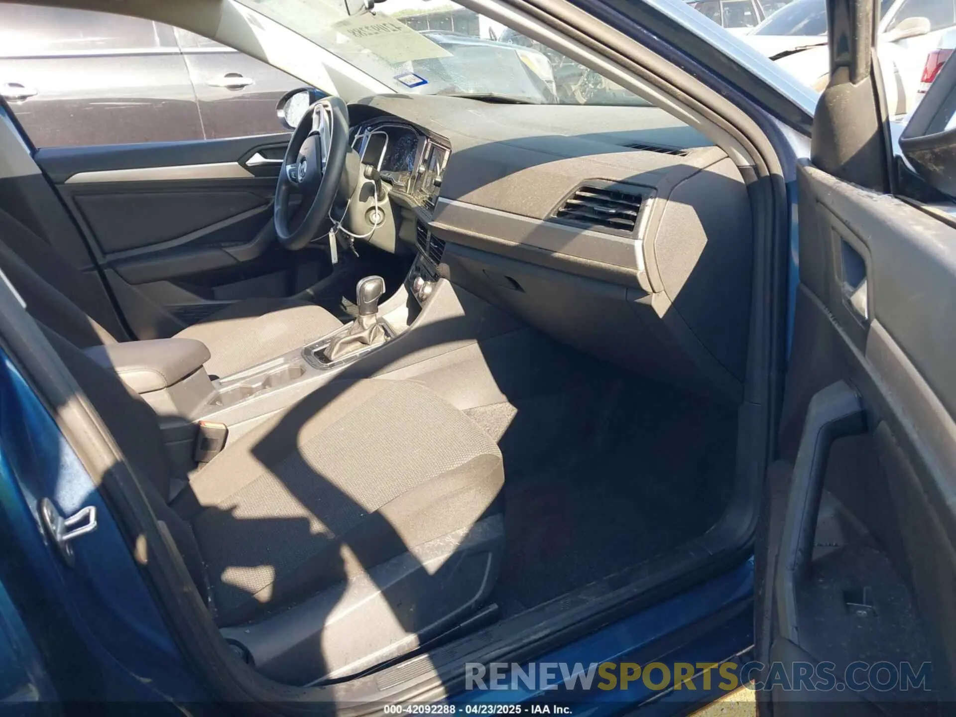 5 Photograph of a damaged car 3VWC57BUXMM008825 VOLKSWAGEN JETTA 2021
