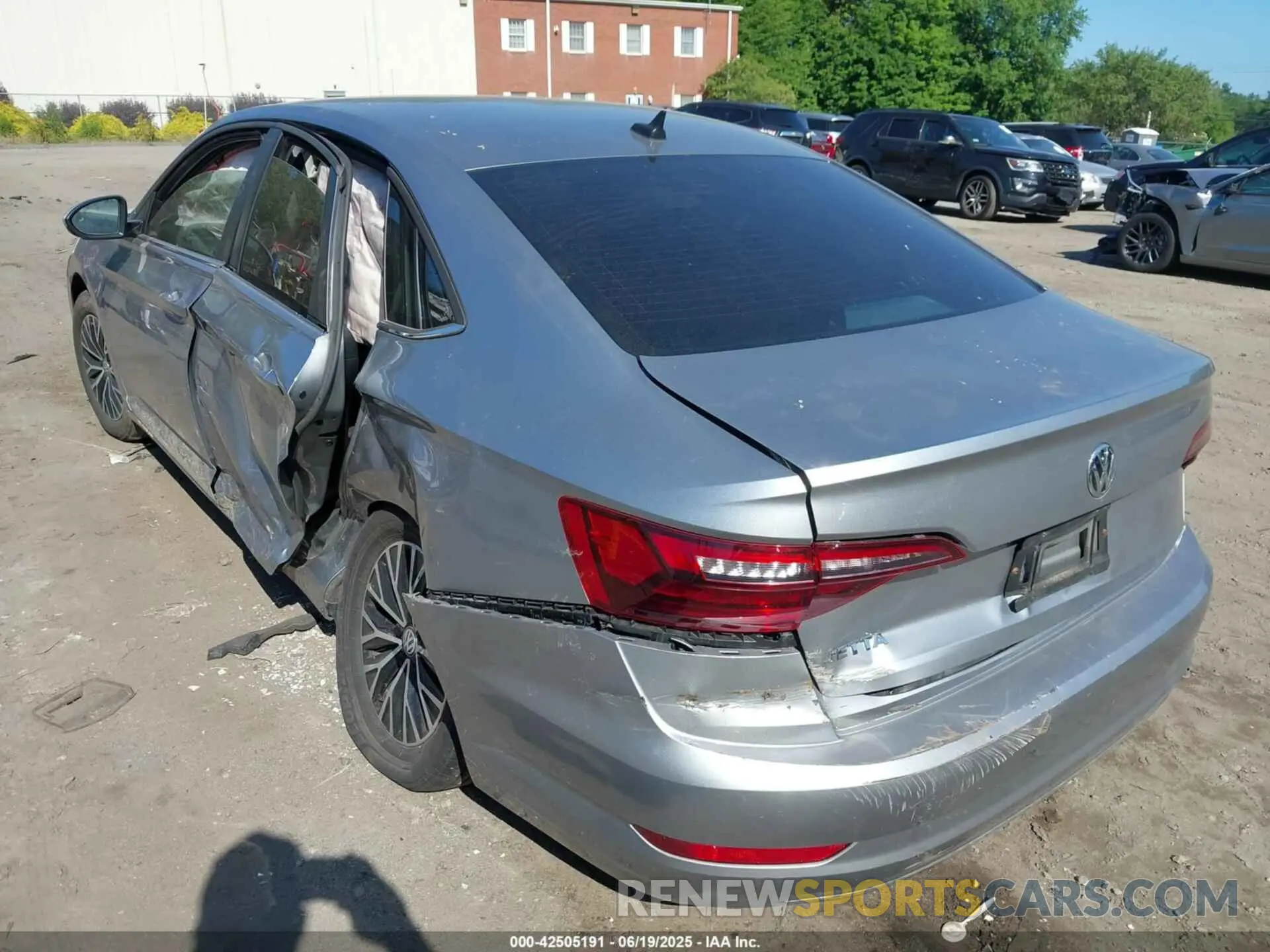 3 Фотография поврежденного автомобиля 3VWC57BUXMM085100 VOLKSWAGEN JETTA 2021