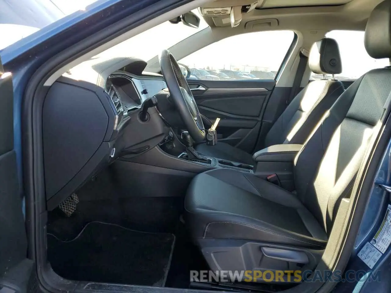 7 Photograph of a damaged car 3VWE57BUXMM078107 VOLKSWAGEN JETTA 2021
