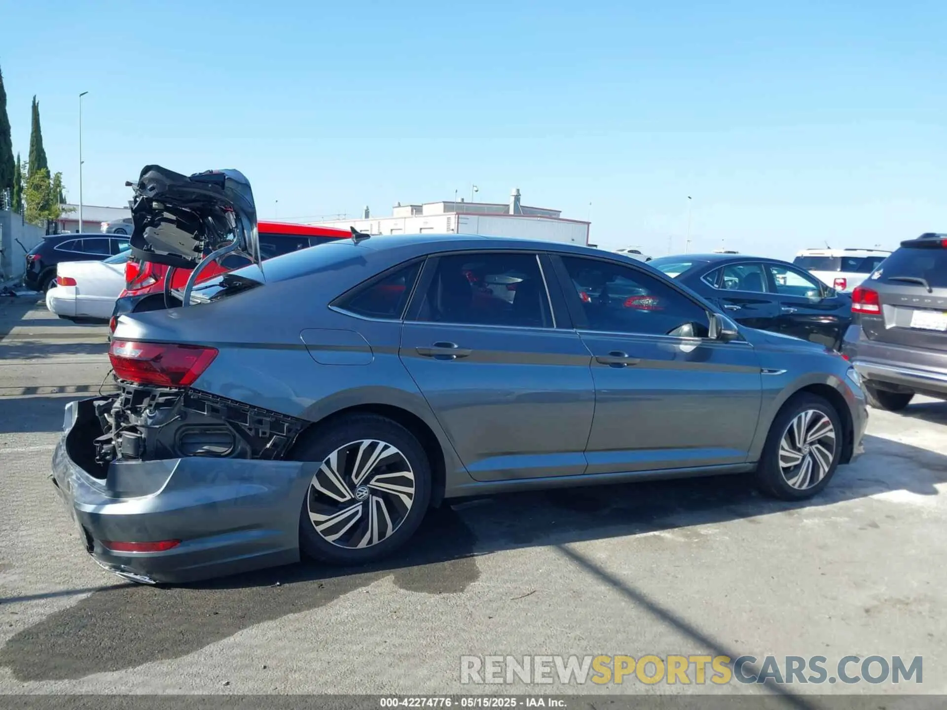 14 Photograph of a damaged car 3VWG57BU2MM010344 VOLKSWAGEN JETTA 2021