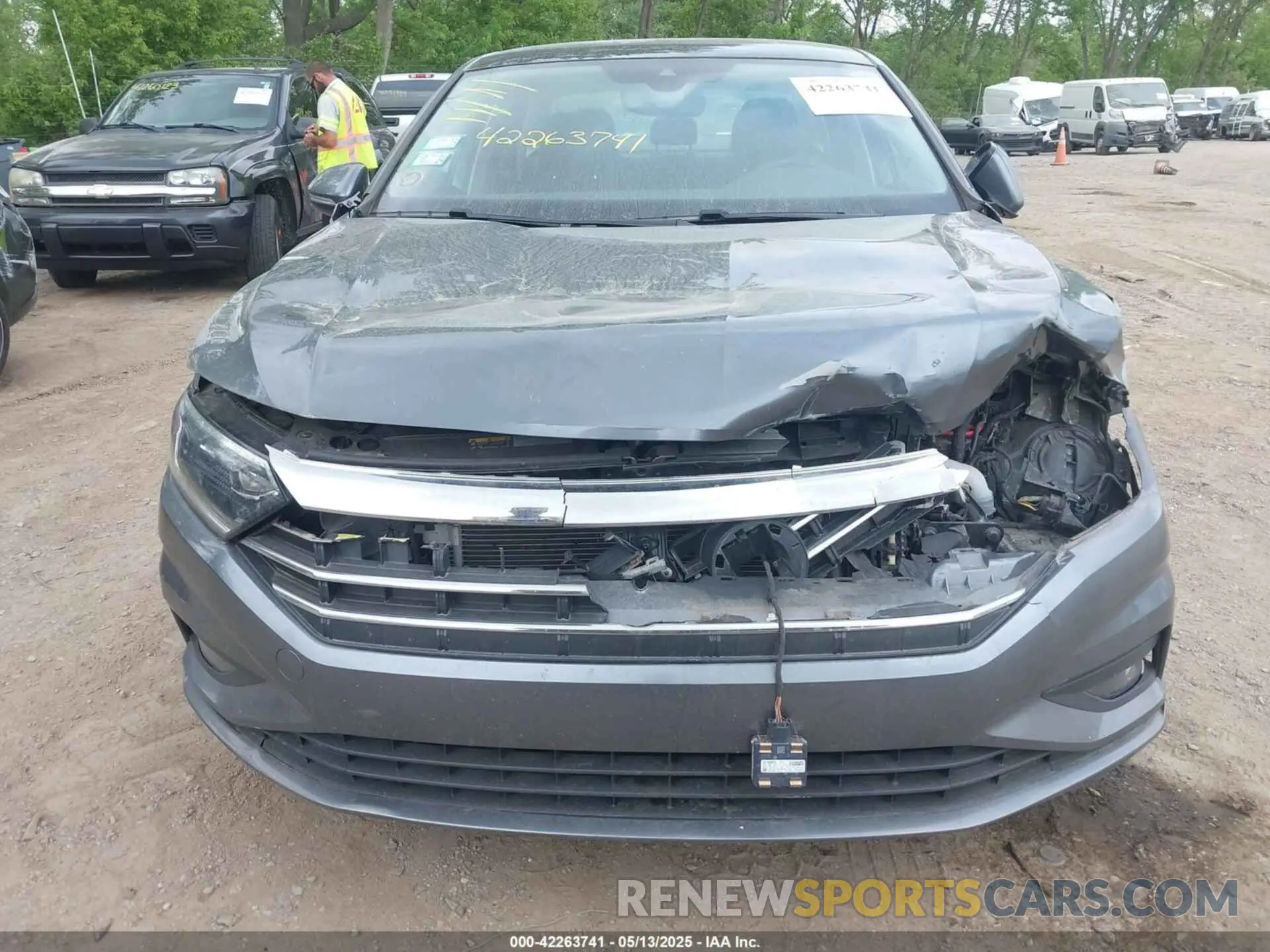 12 Photograph of a damaged car 3VWG57BU8MM017203 VOLKSWAGEN JETTA 2021
