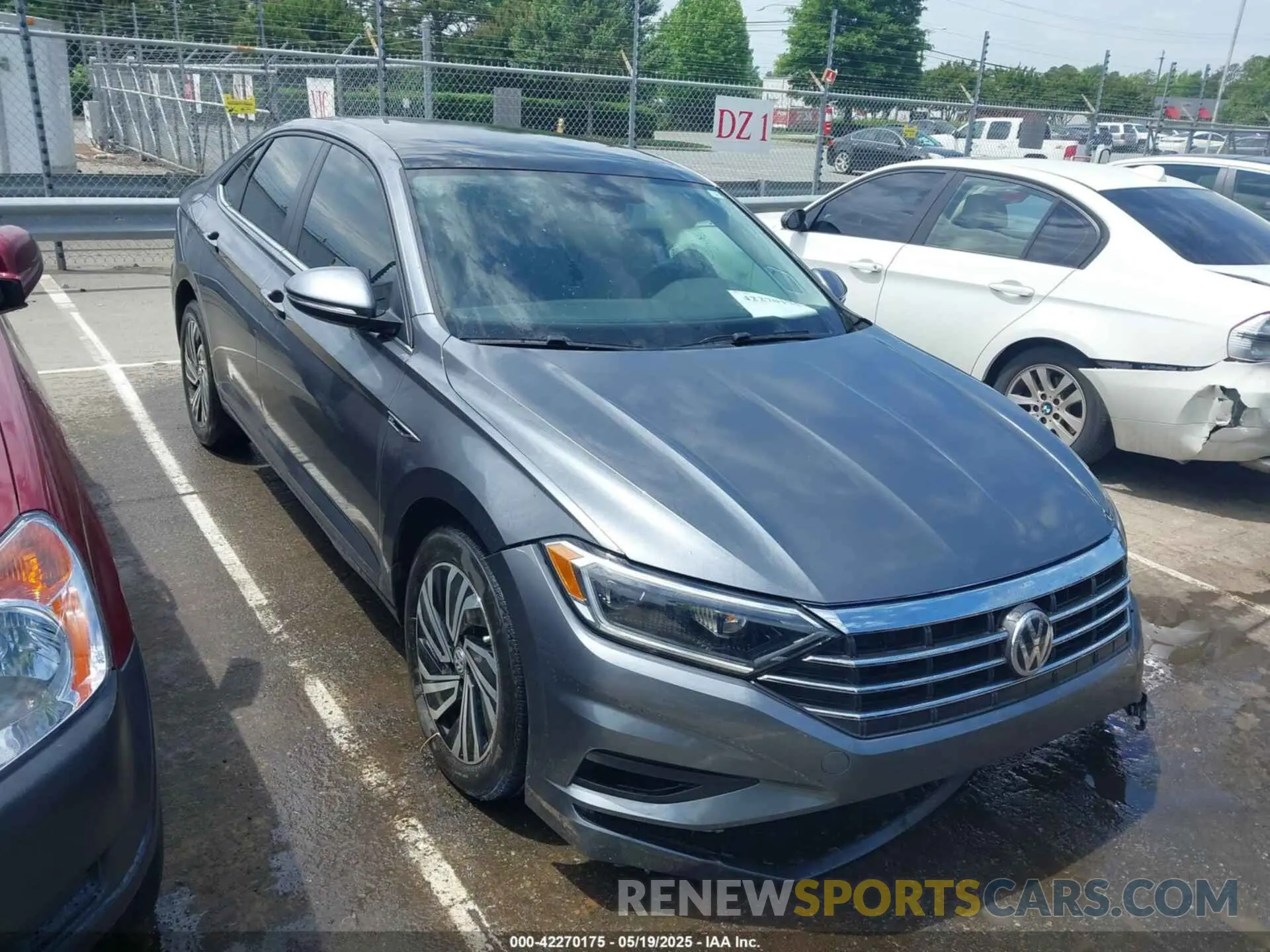 1 Photograph of a damaged car 3VWG57BU9MM100493 VOLKSWAGEN JETTA 2021