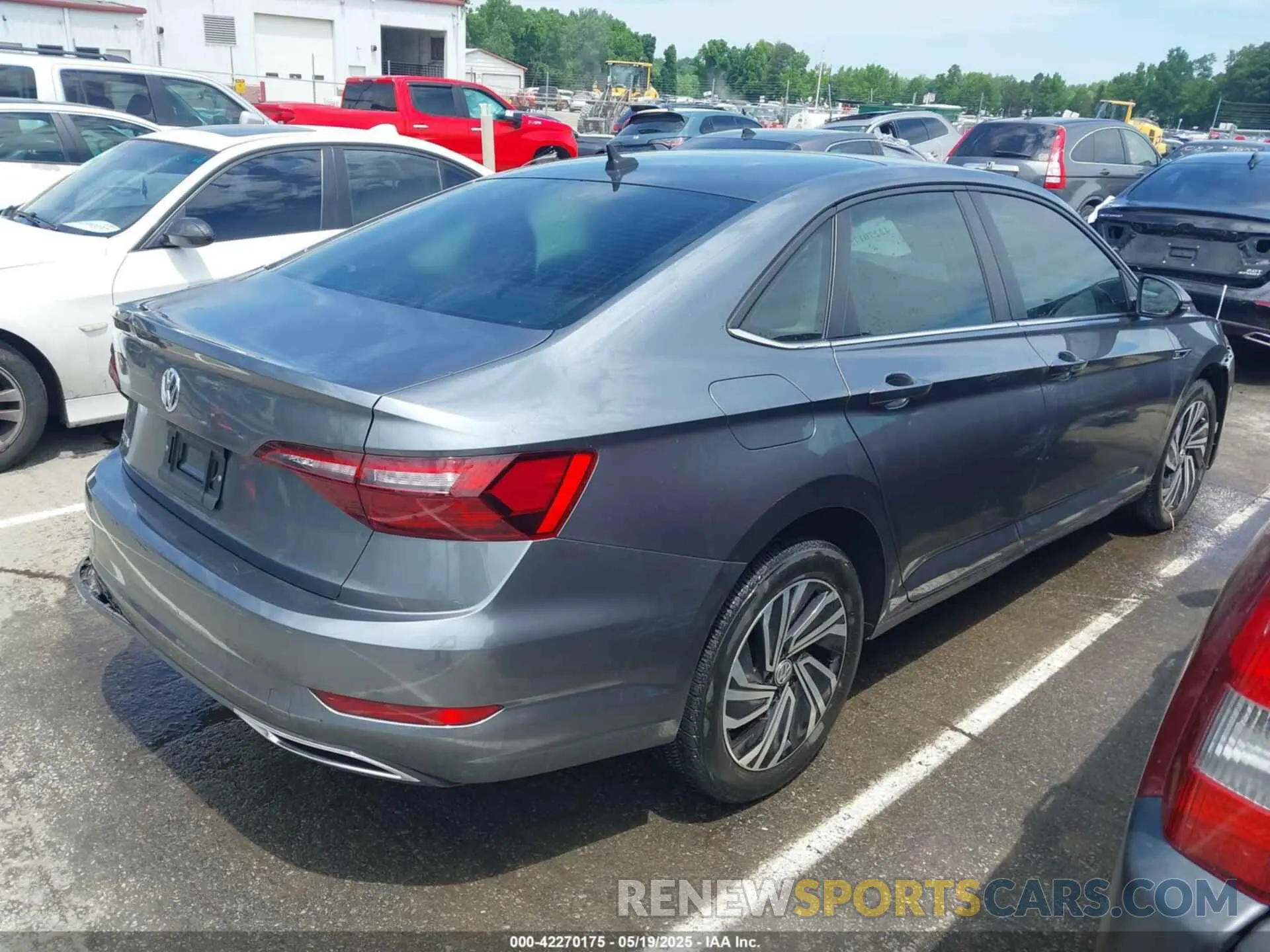 4 Photograph of a damaged car 3VWG57BU9MM100493 VOLKSWAGEN JETTA 2021