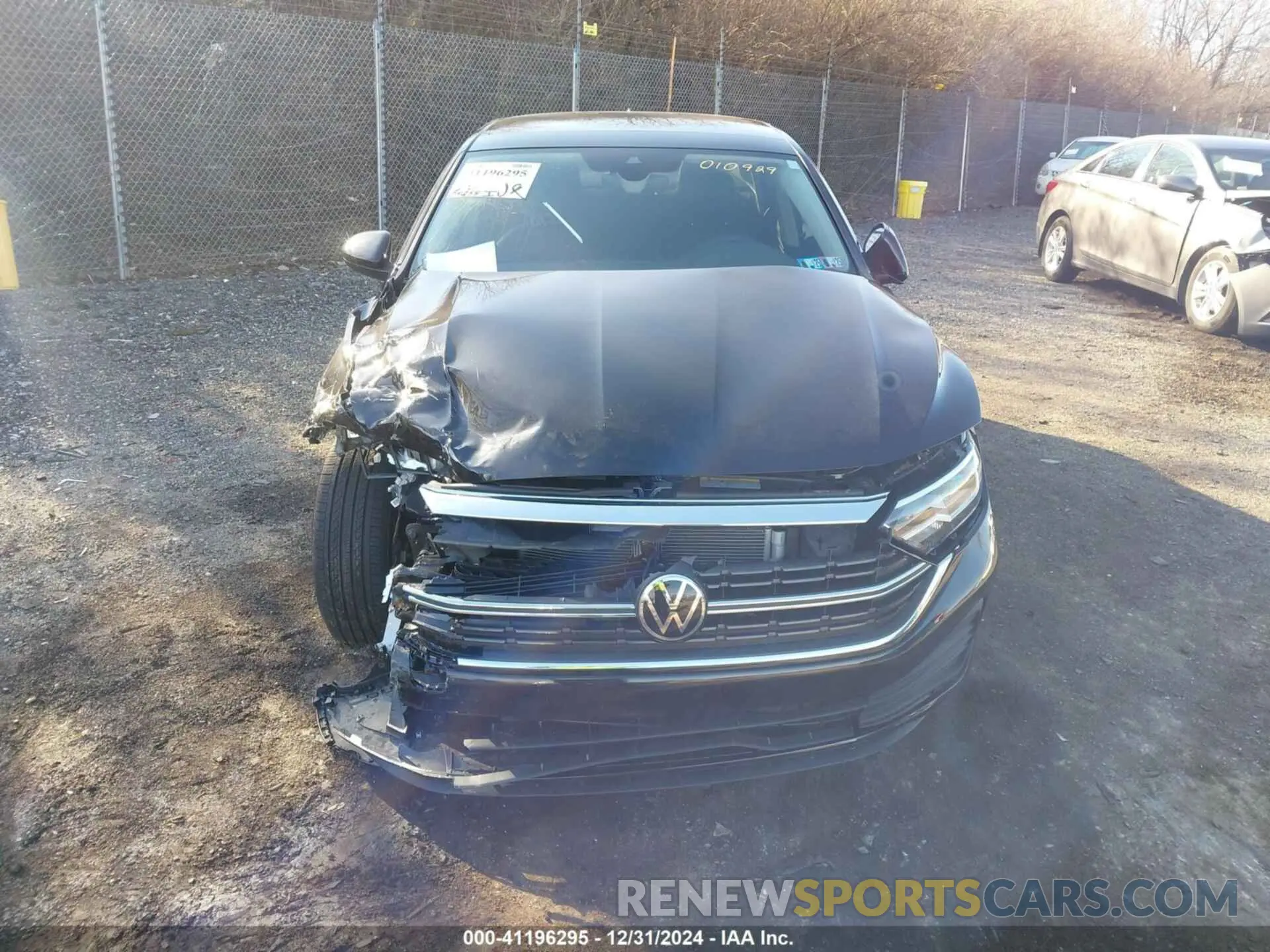 12 Photograph of a damaged car 3VW7M7BU2NM010929 VOLKSWAGEN JETTA 2022