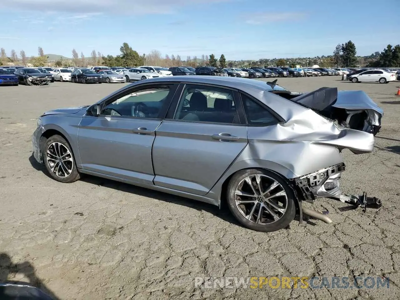 2 Photograph of a damaged car 3VWBM7BU3NM033310 VOLKSWAGEN JETTA 2022
