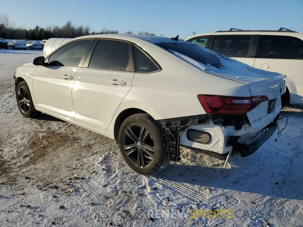2 Photograph of a damaged car 3VWEM7BU2NM001980 VOLKSWAGEN JETTA 2022