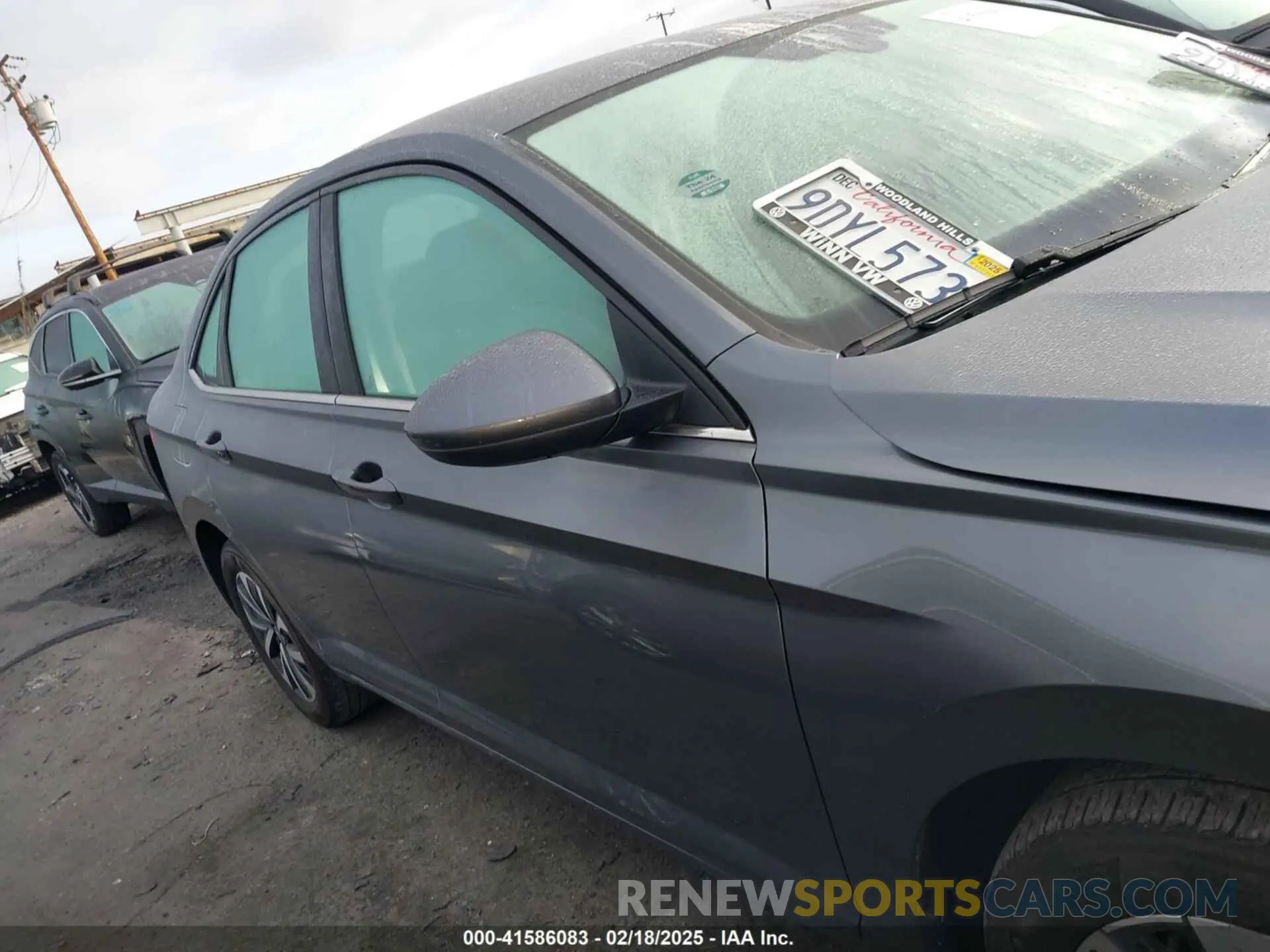 13 Photograph of a damaged car 3VW5M7BU0PM011572 VOLKSWAGEN JETTA 2023