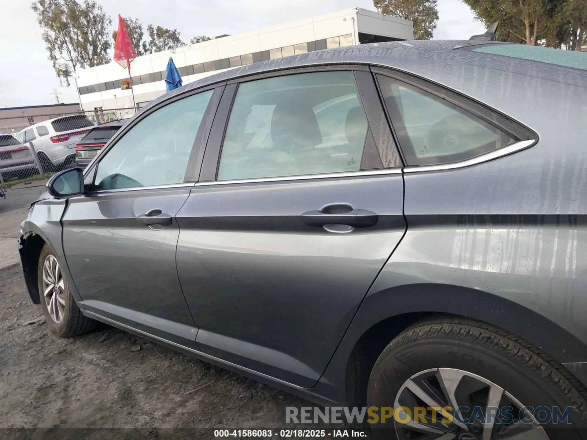 14 Photograph of a damaged car 3VW5M7BU0PM011572 VOLKSWAGEN JETTA 2023