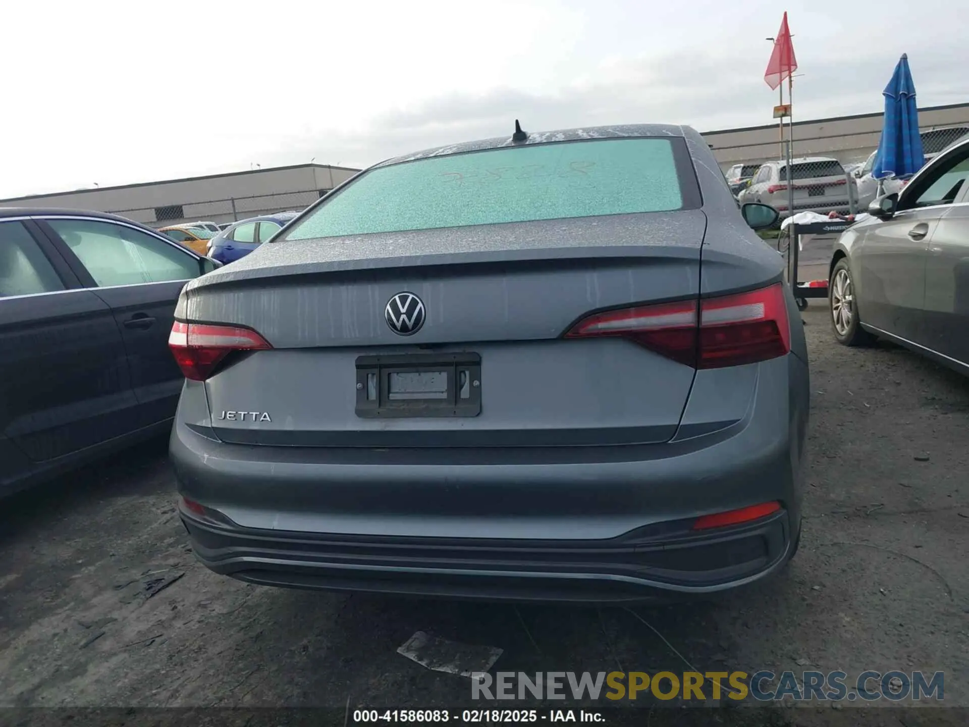 16 Photograph of a damaged car 3VW5M7BU0PM011572 VOLKSWAGEN JETTA 2023