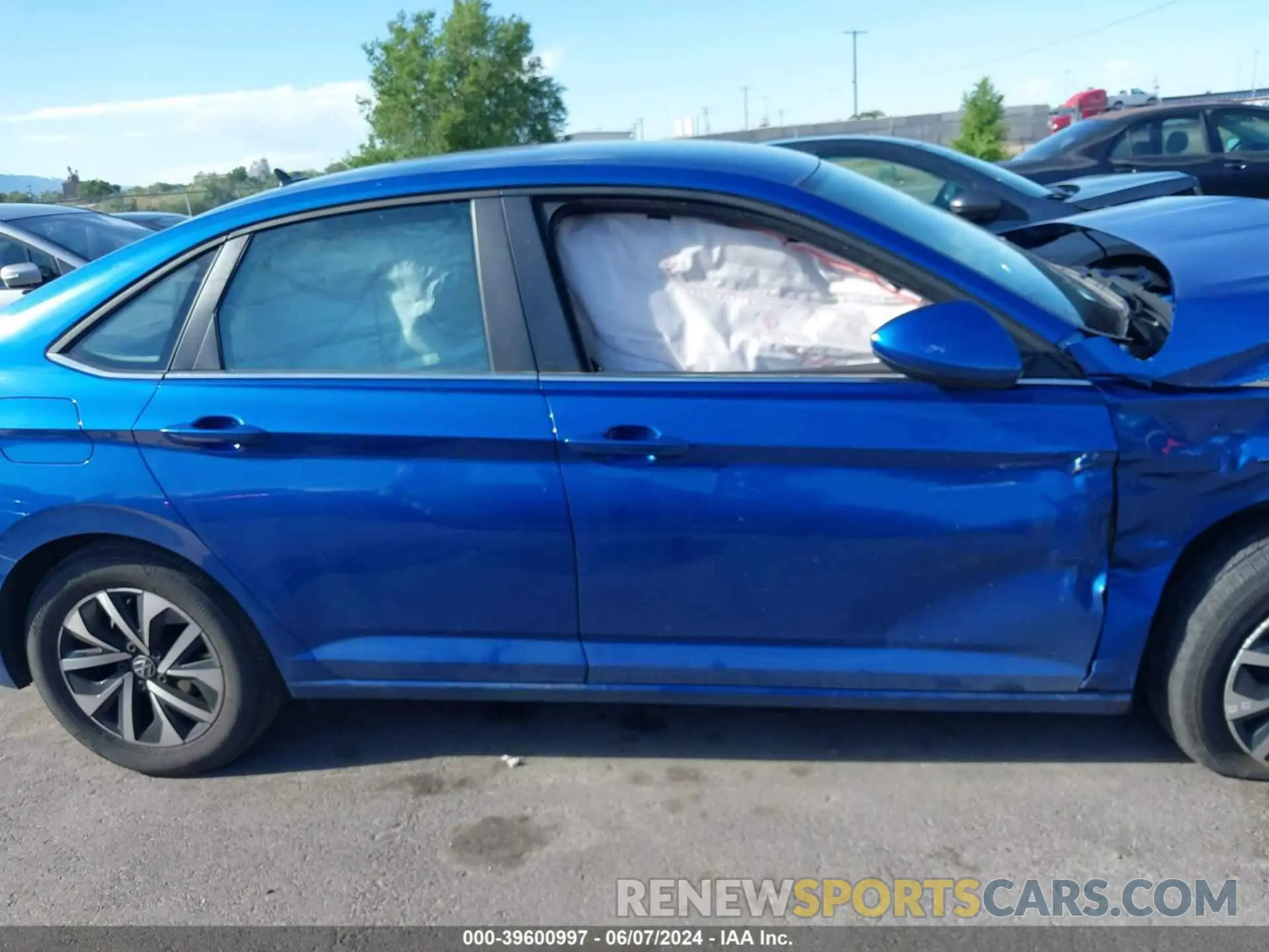 13 Photograph of a damaged car 3VW5M7BU4PM055185 VOLKSWAGEN JETTA 2023