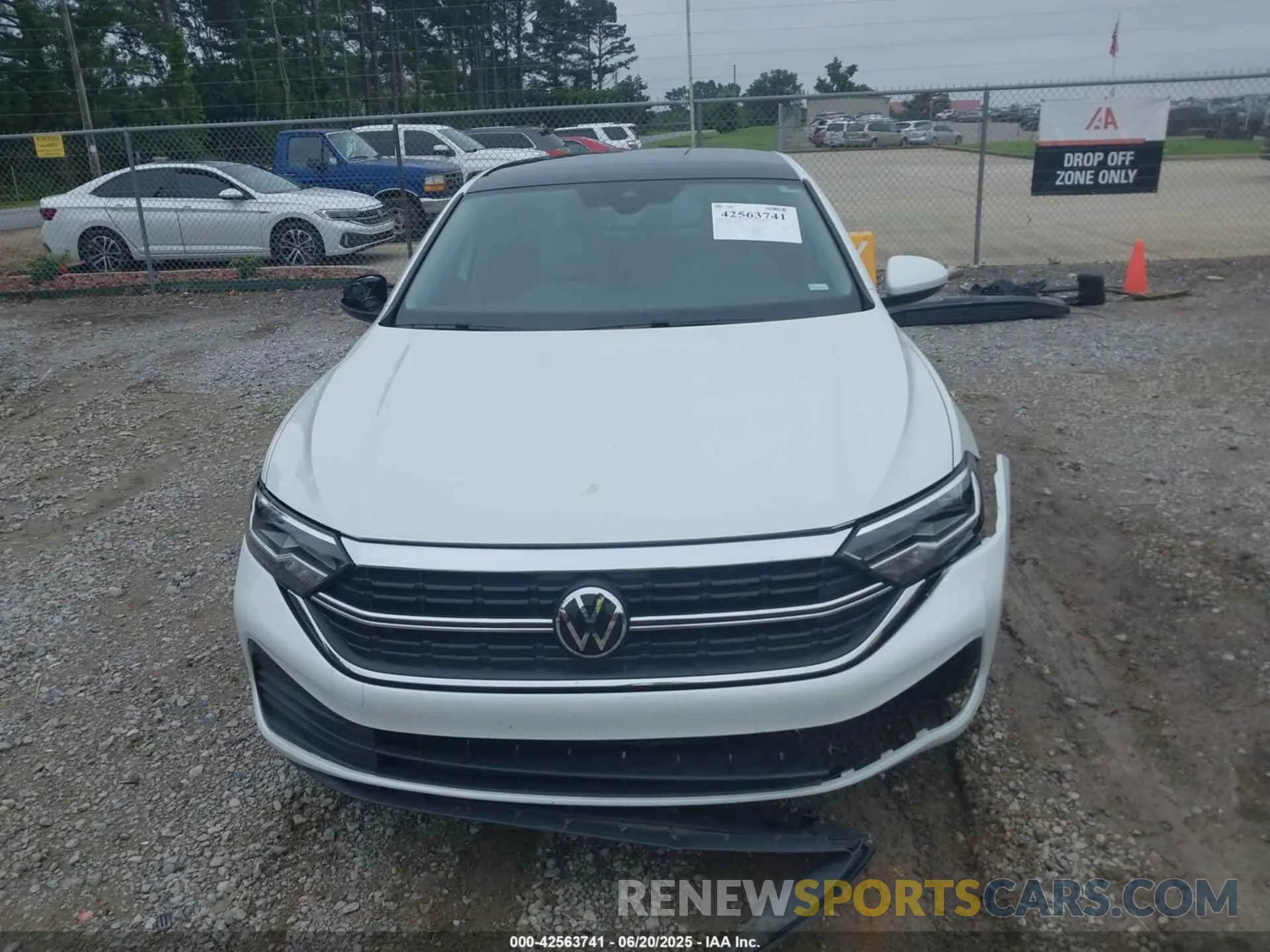 12 Photograph of a damaged car 3VW7M7BU4PM061254 VOLKSWAGEN JETTA 2023