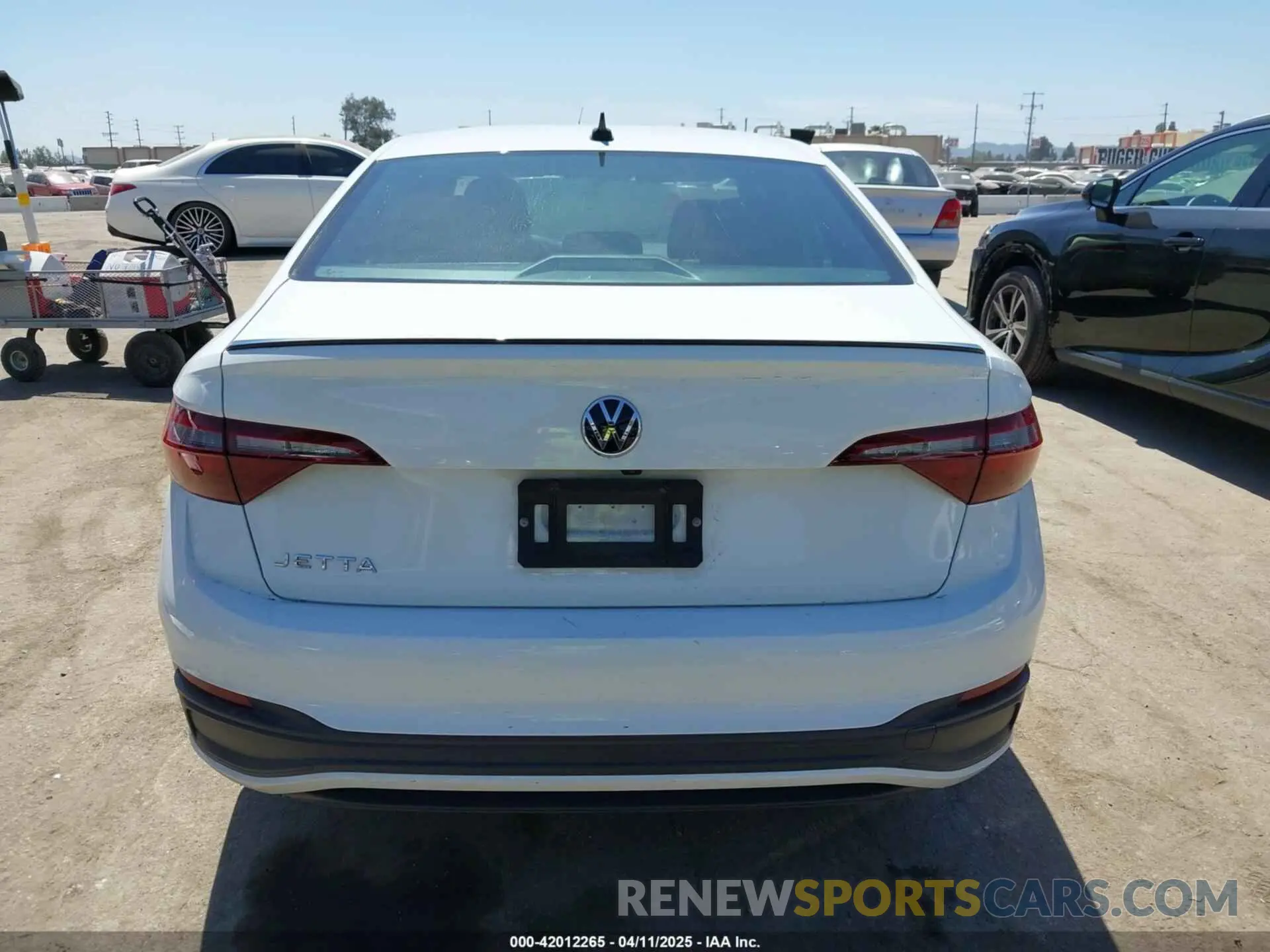 17 Photograph of a damaged car 3VWBM7BU4PM028958 VOLKSWAGEN JETTA 2023