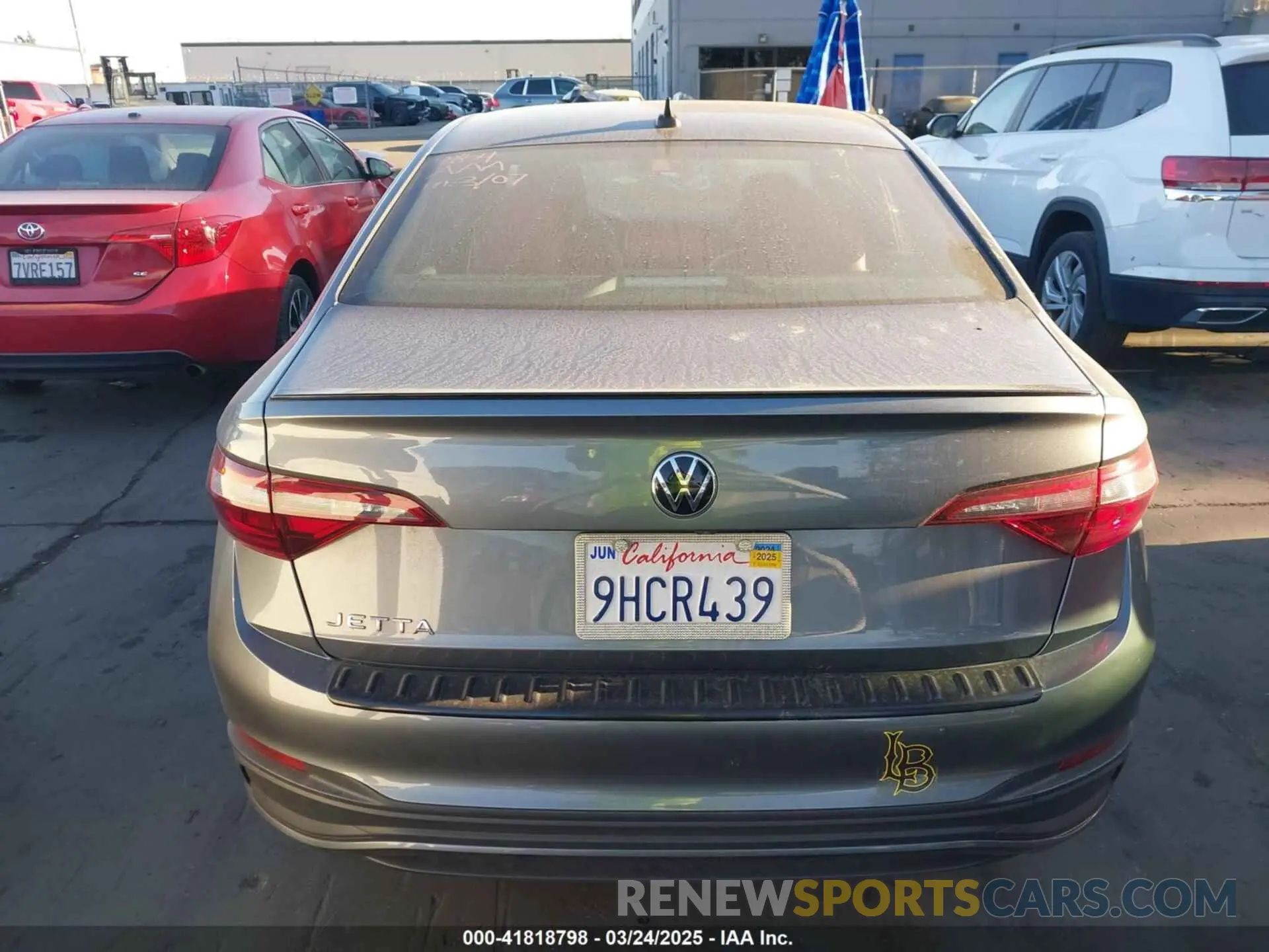 16 Photograph of a damaged car 3VWBM7BU5PM035014 VOLKSWAGEN JETTA 2023