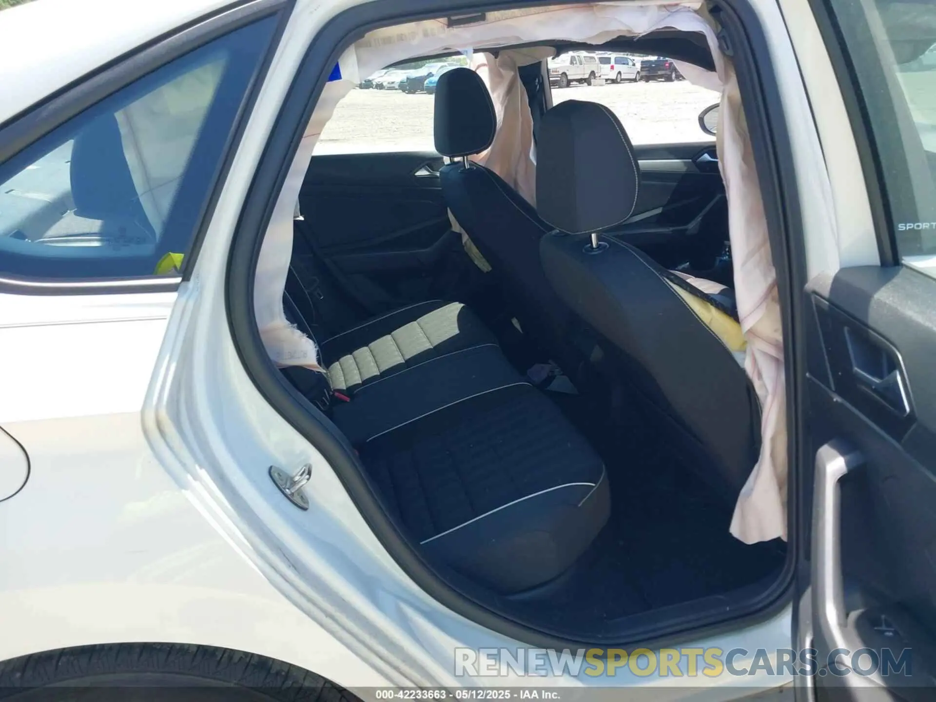 8 Photograph of a damaged car 3VWBM7BU7PM037623 VOLKSWAGEN JETTA 2023
