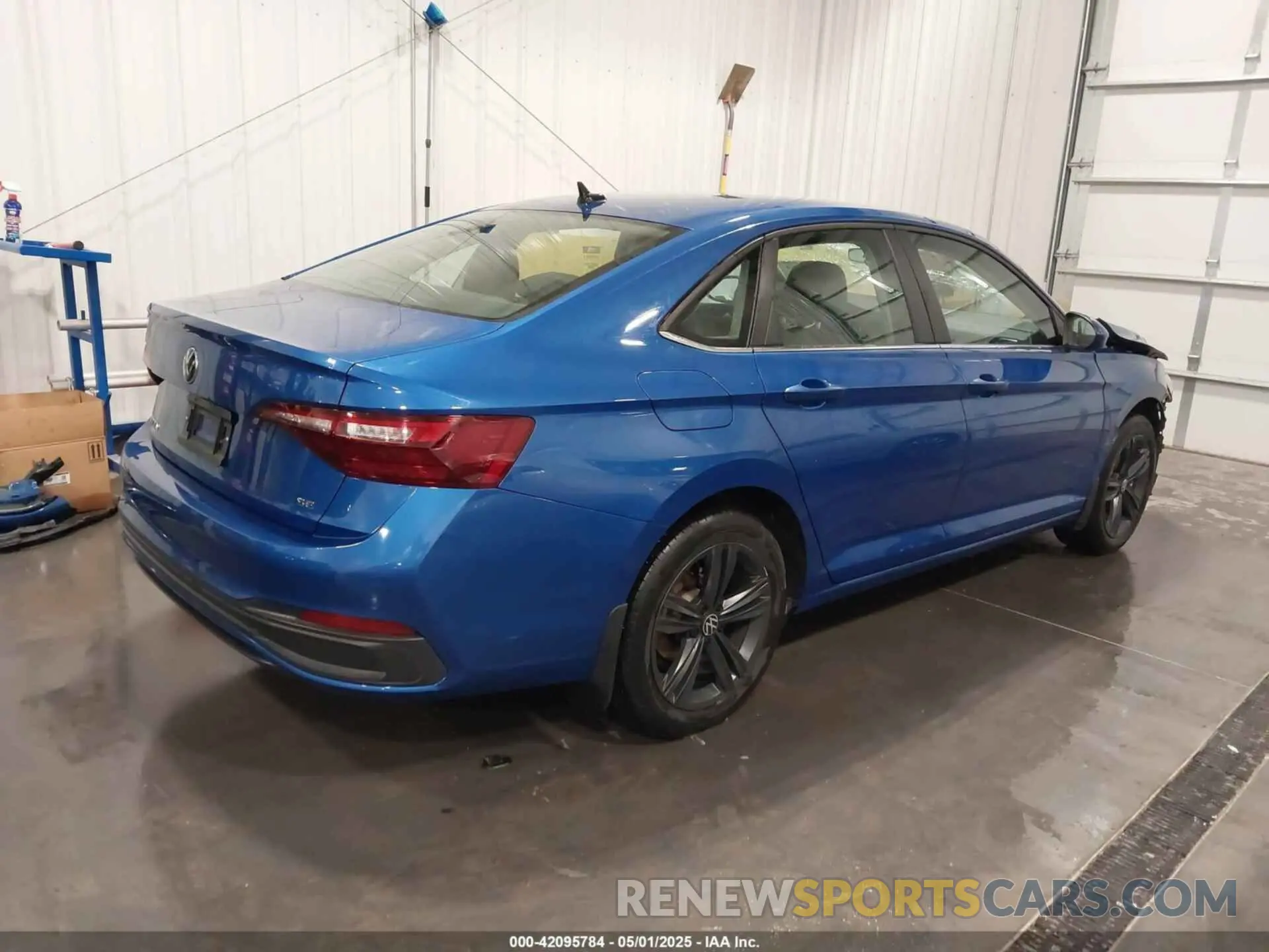 4 Photograph of a damaged car 3VWEM7BU1PM047285 VOLKSWAGEN JETTA 2023