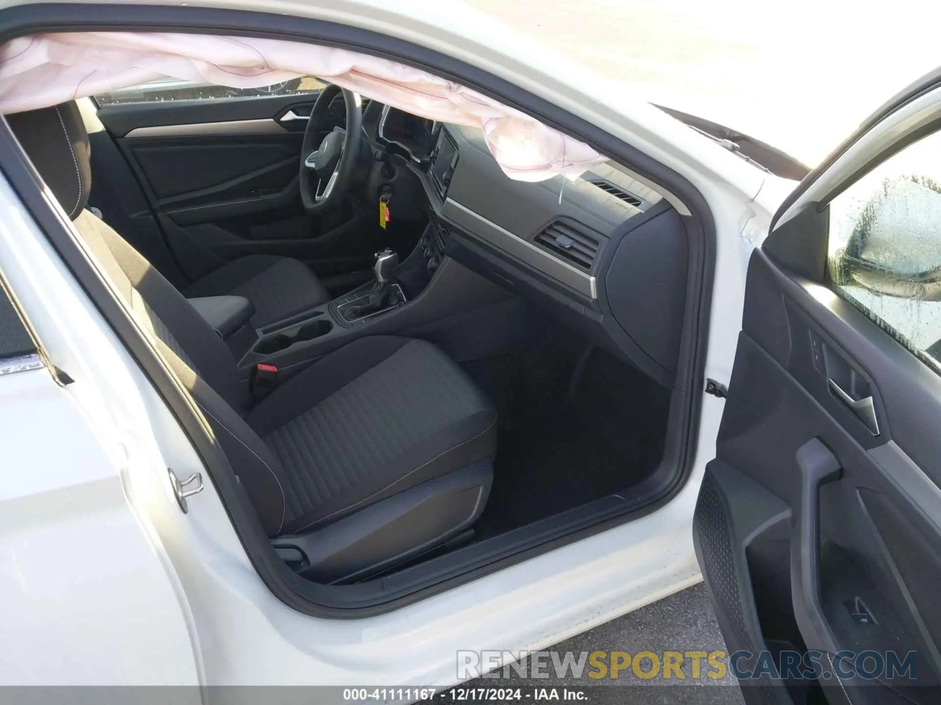 5 Фотография поврежденного автомобиля 3VW5M7BU0RM017374 VOLKSWAGEN JETTA 2024