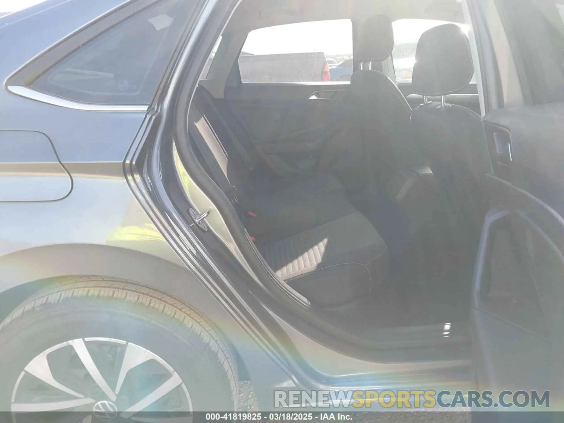 8 Фотография поврежденного автомобиля 3VW5M7BU0RM095394 VOLKSWAGEN JETTA 2024