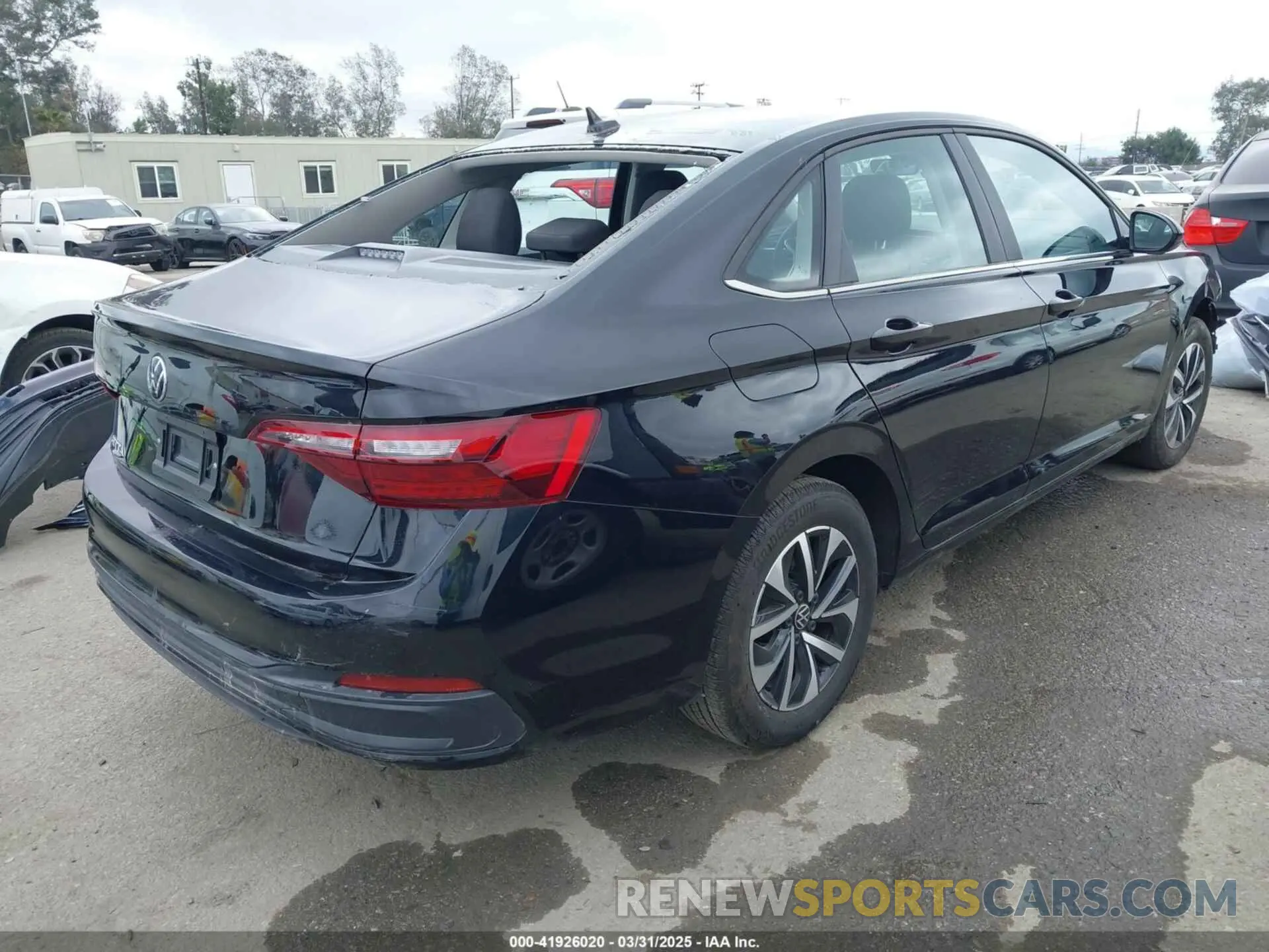 4 Photograph of a damaged car 3VW5M7BU7RM022023 VOLKSWAGEN JETTA 2024