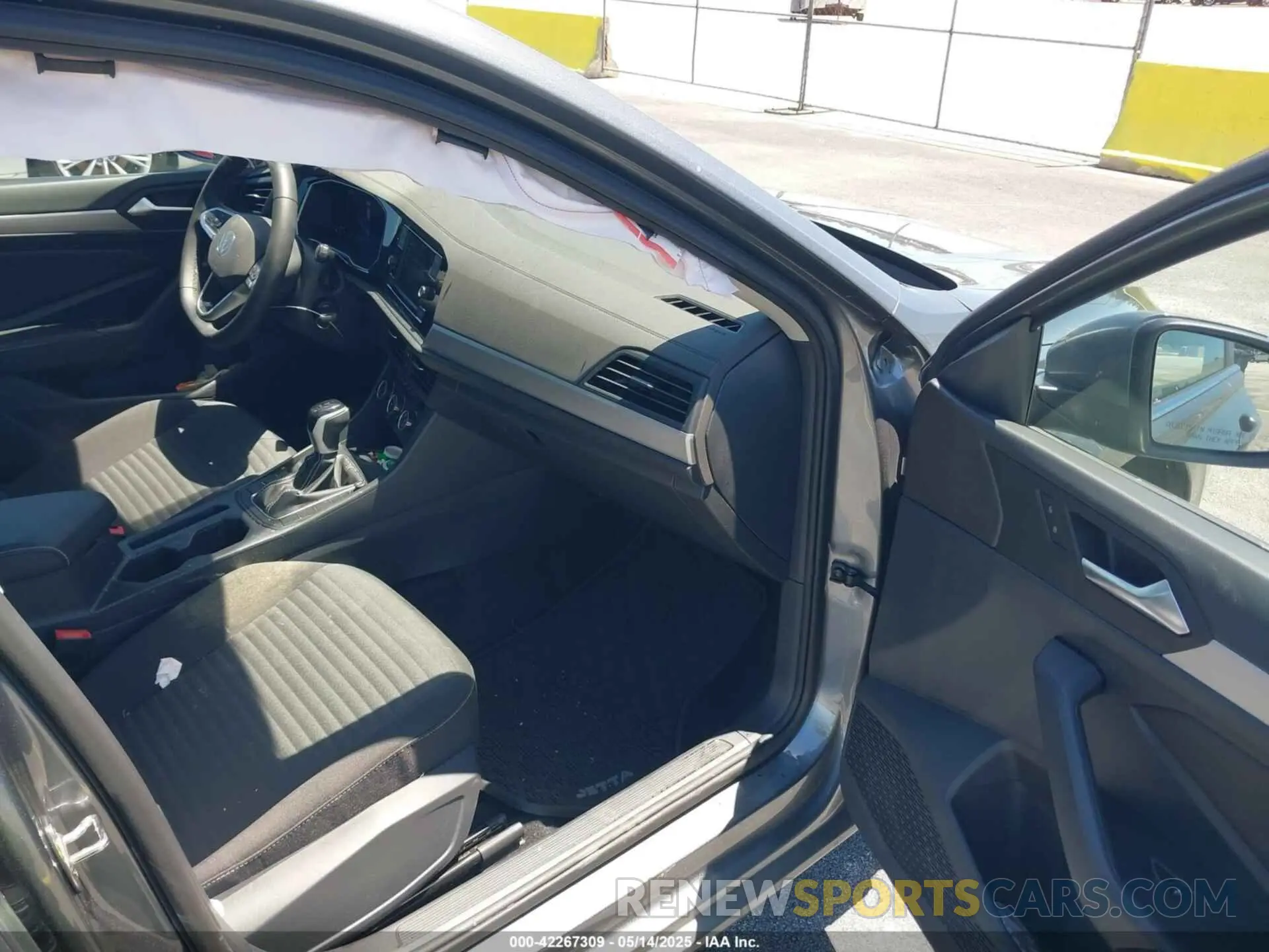 5 Photograph of a damaged car 3VW5M7BU9RM097967 VOLKSWAGEN JETTA 2024