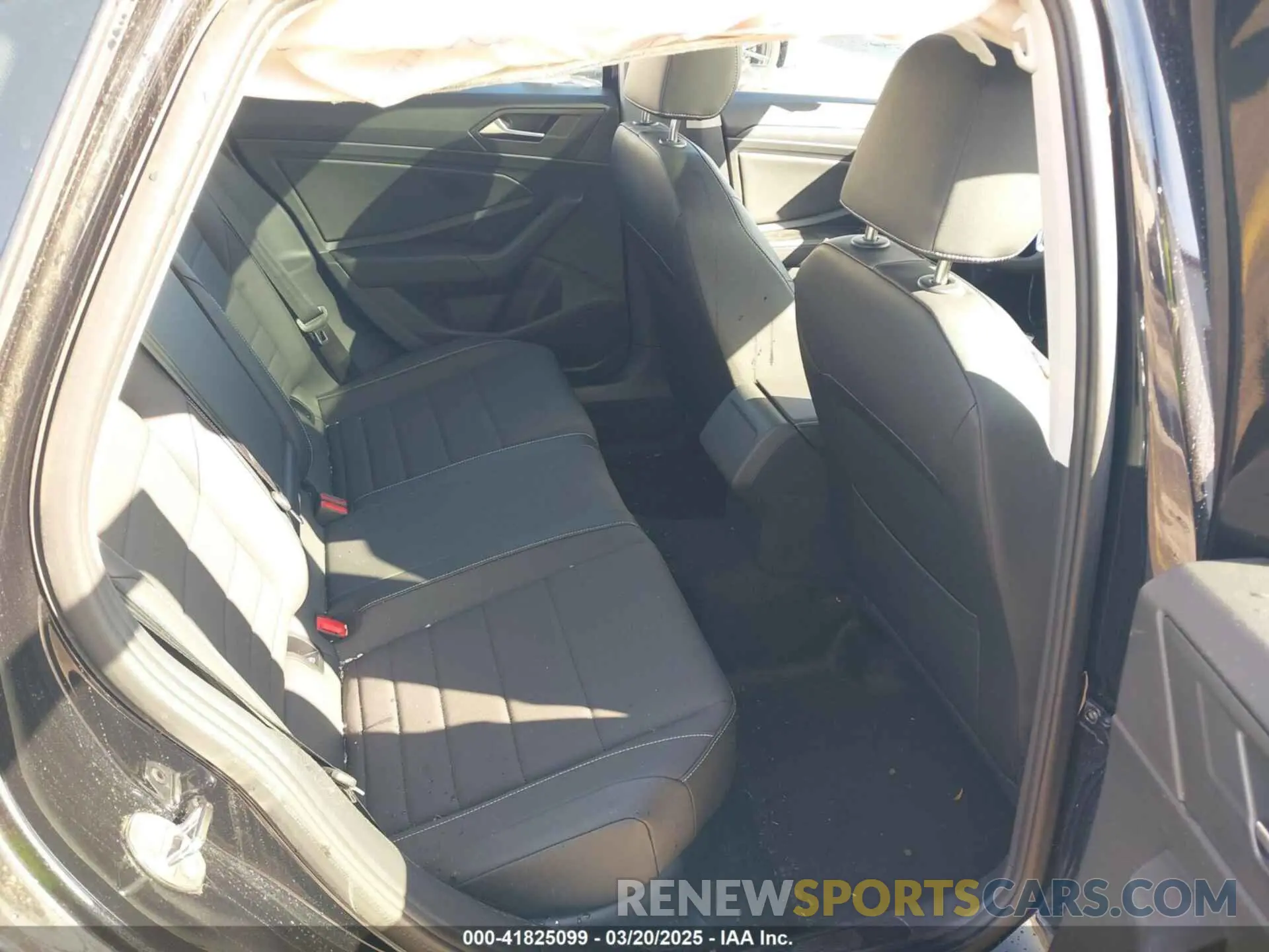 8 Фотография поврежденного автомобиля 3VW7M7BU0RM094366 VOLKSWAGEN JETTA 2024