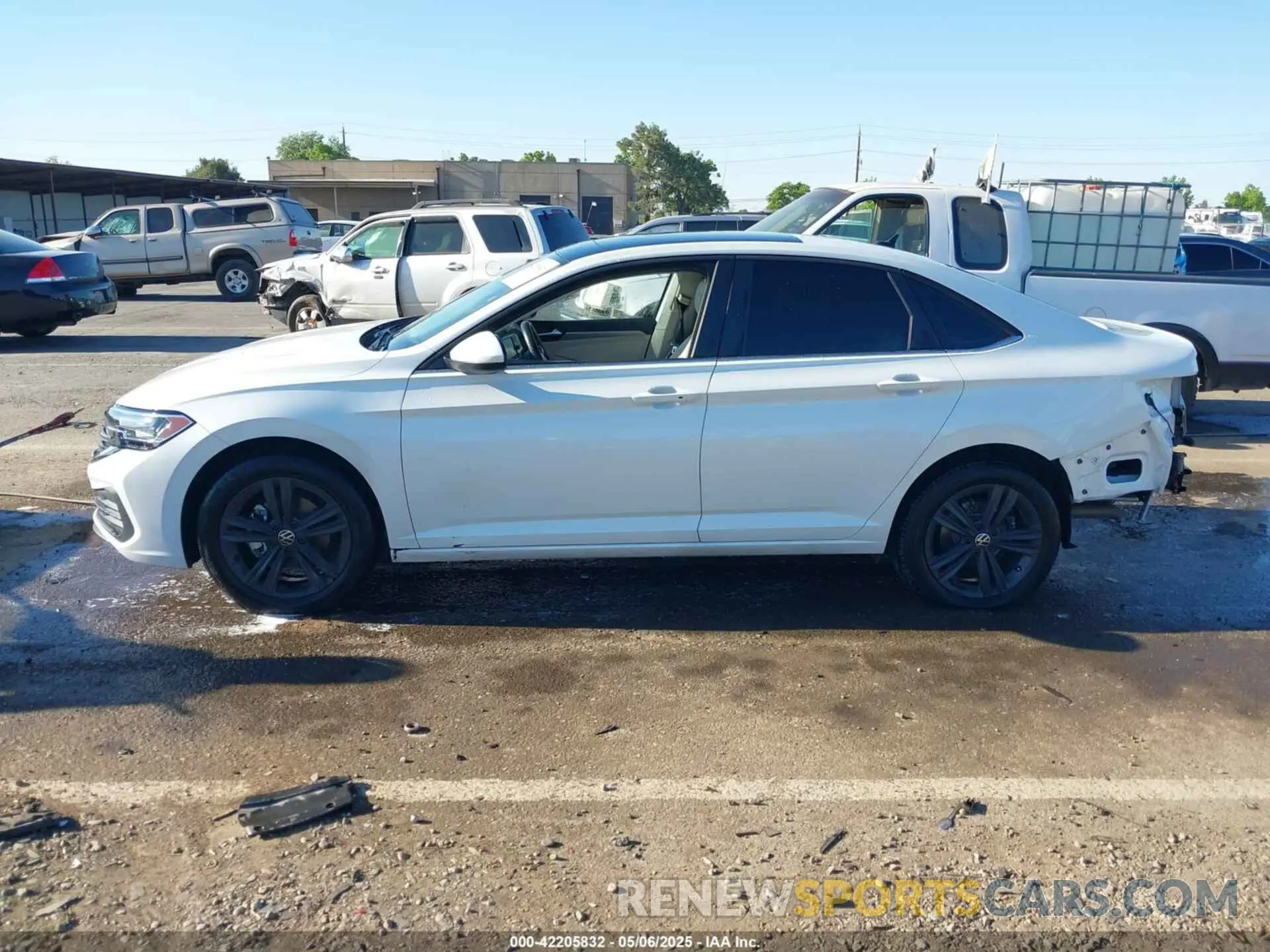 15 Фотография поврежденного автомобиля 3VW7M7BU2RM031902 VOLKSWAGEN JETTA 2024