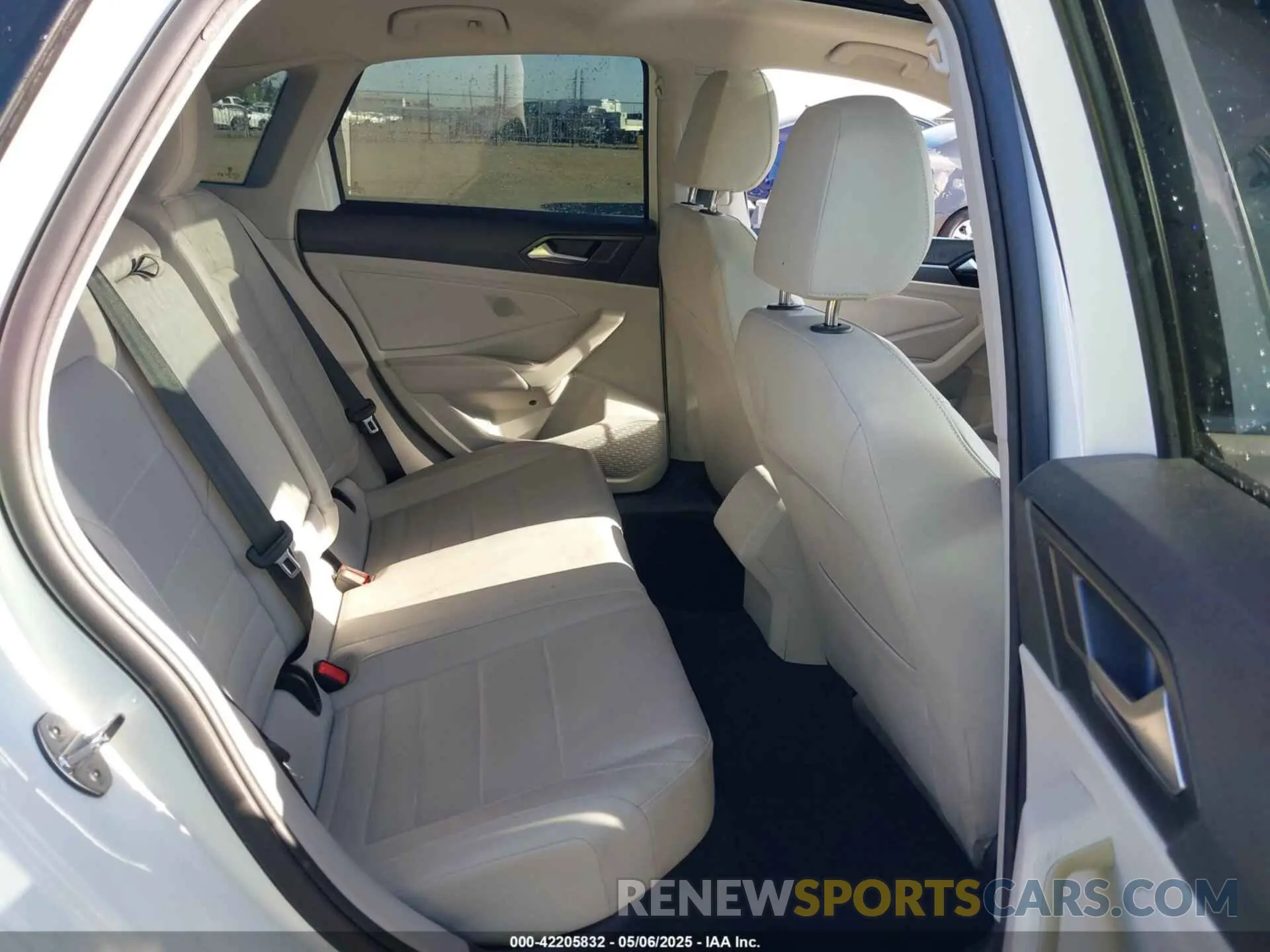8 Фотография поврежденного автомобиля 3VW7M7BU2RM031902 VOLKSWAGEN JETTA 2024