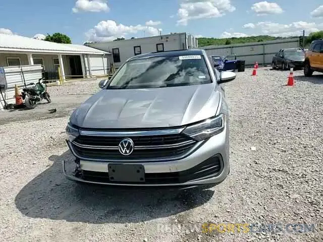 13 Photograph of a damaged car 3VW7M7BU2RM059151 VOLKSWAGEN JETTA 2024