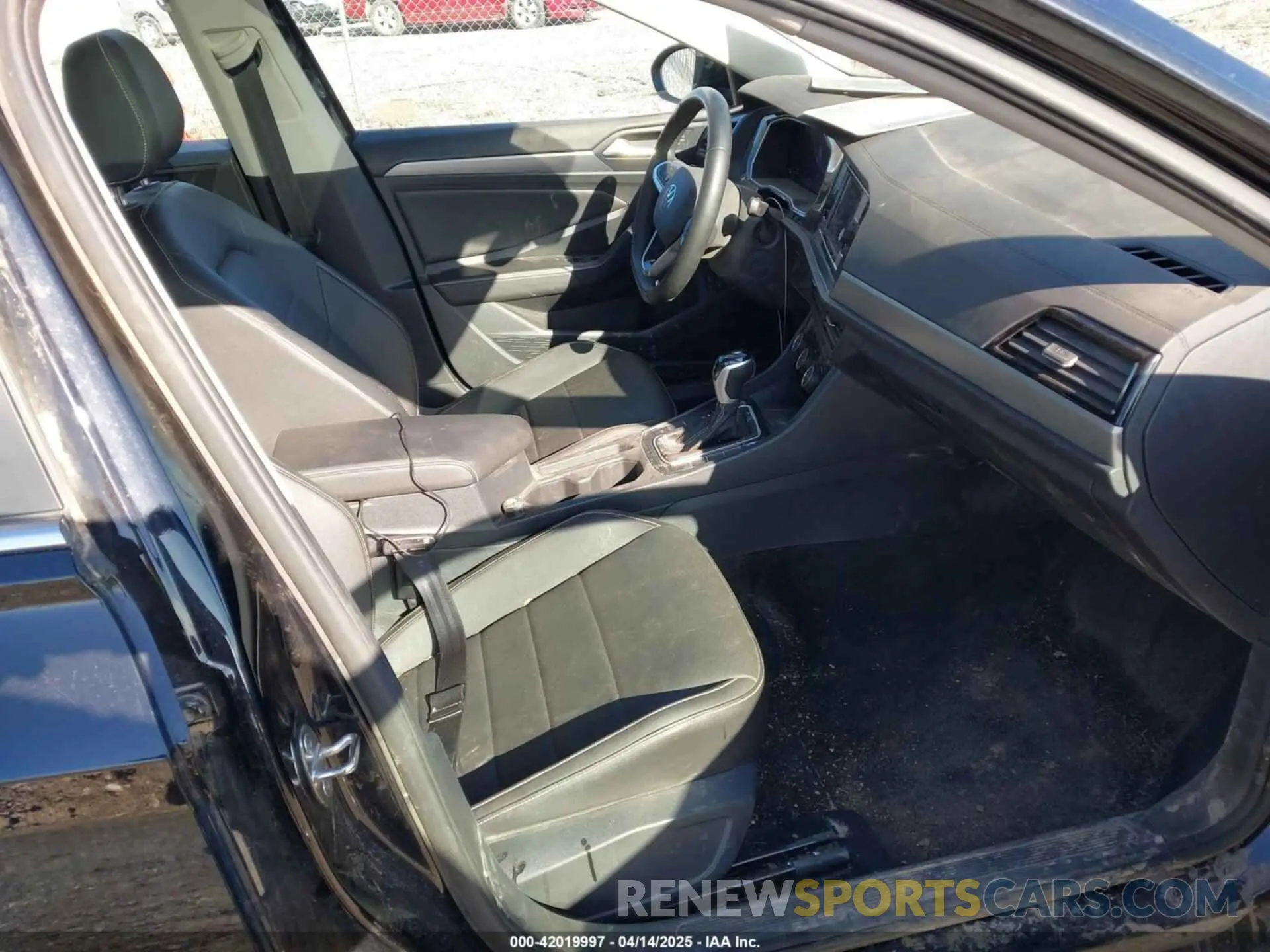 5 Photograph of a damaged car 3VW7M7BU7RM083591 VOLKSWAGEN JETTA 2024