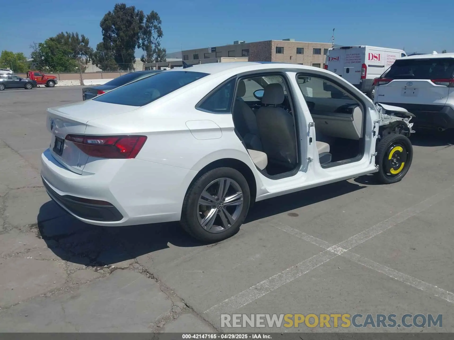4 Фотография поврежденного автомобиля 3VW7M7BU8RM012206 VOLKSWAGEN JETTA 2024