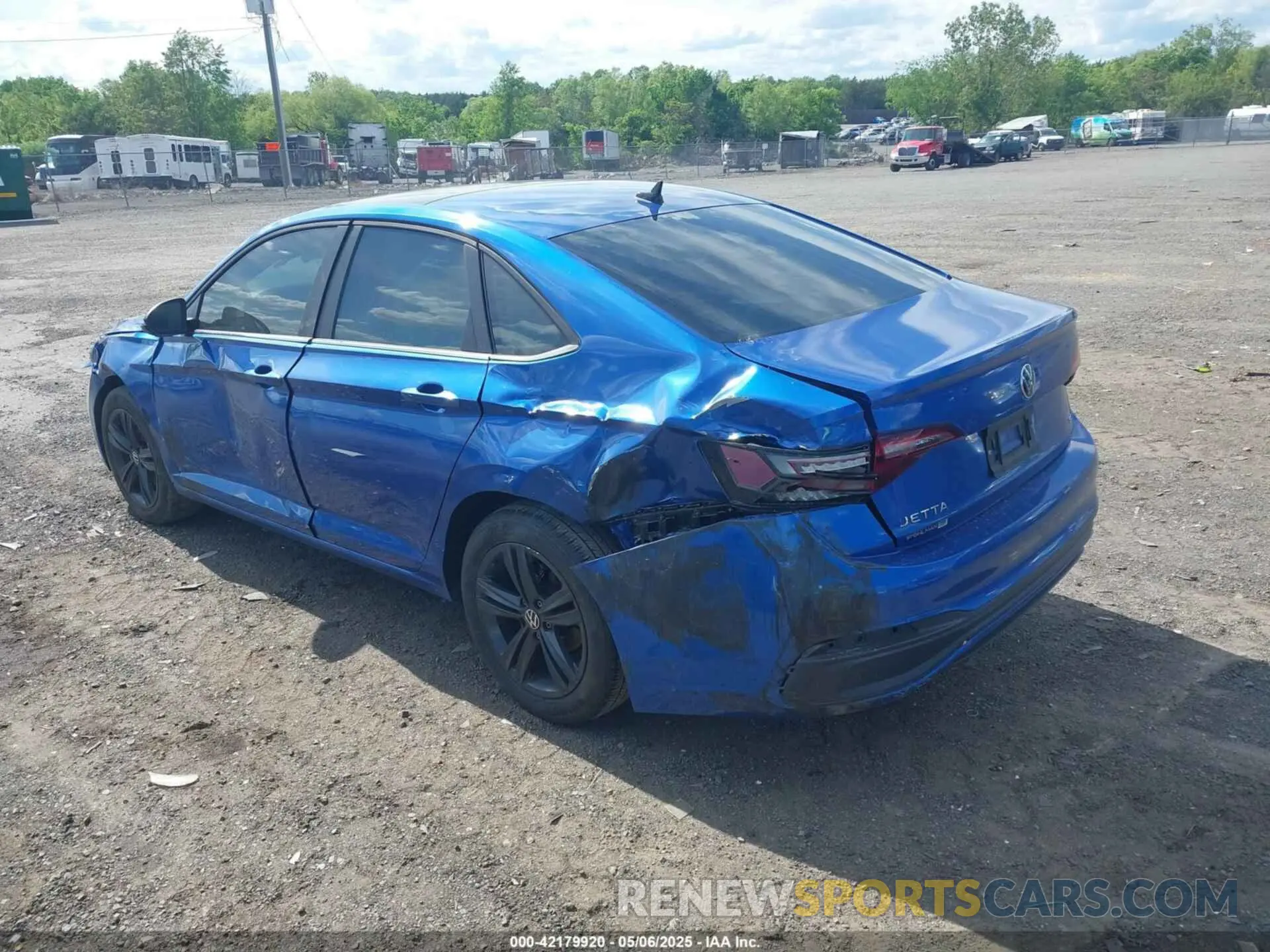 3 Фотография поврежденного автомобиля 3VW7M7BU8RM067013 VOLKSWAGEN JETTA 2024