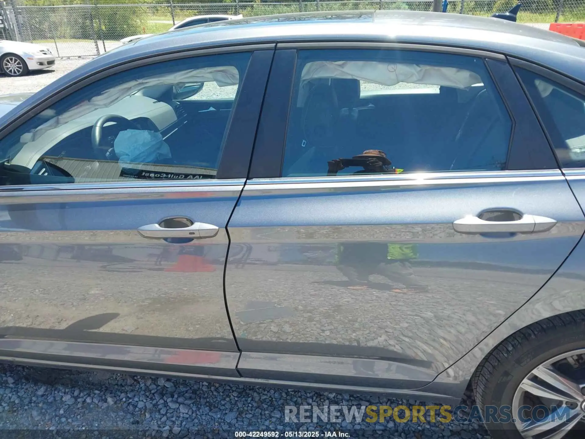 14 Photograph of a damaged car 3VW7M7BU8RM075287 VOLKSWAGEN JETTA 2024