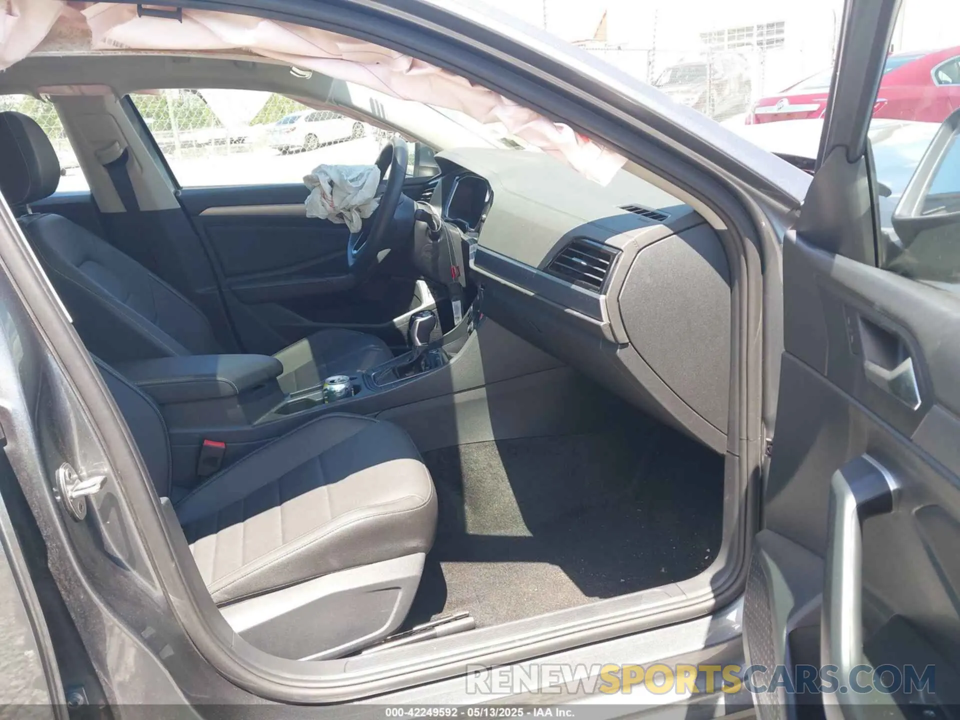 5 Photograph of a damaged car 3VW7M7BU8RM075287 VOLKSWAGEN JETTA 2024