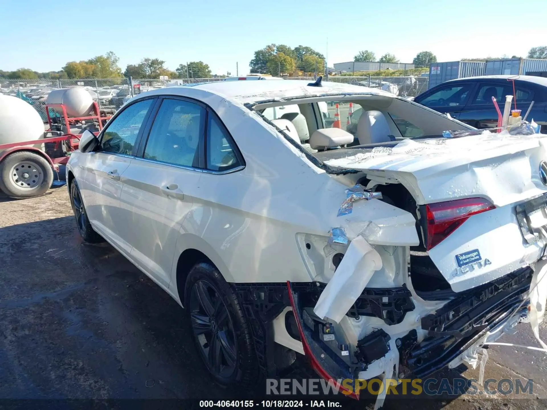 14 Photograph of a damaged car 3VW7M7BU9RM040435 VOLKSWAGEN JETTA 2024