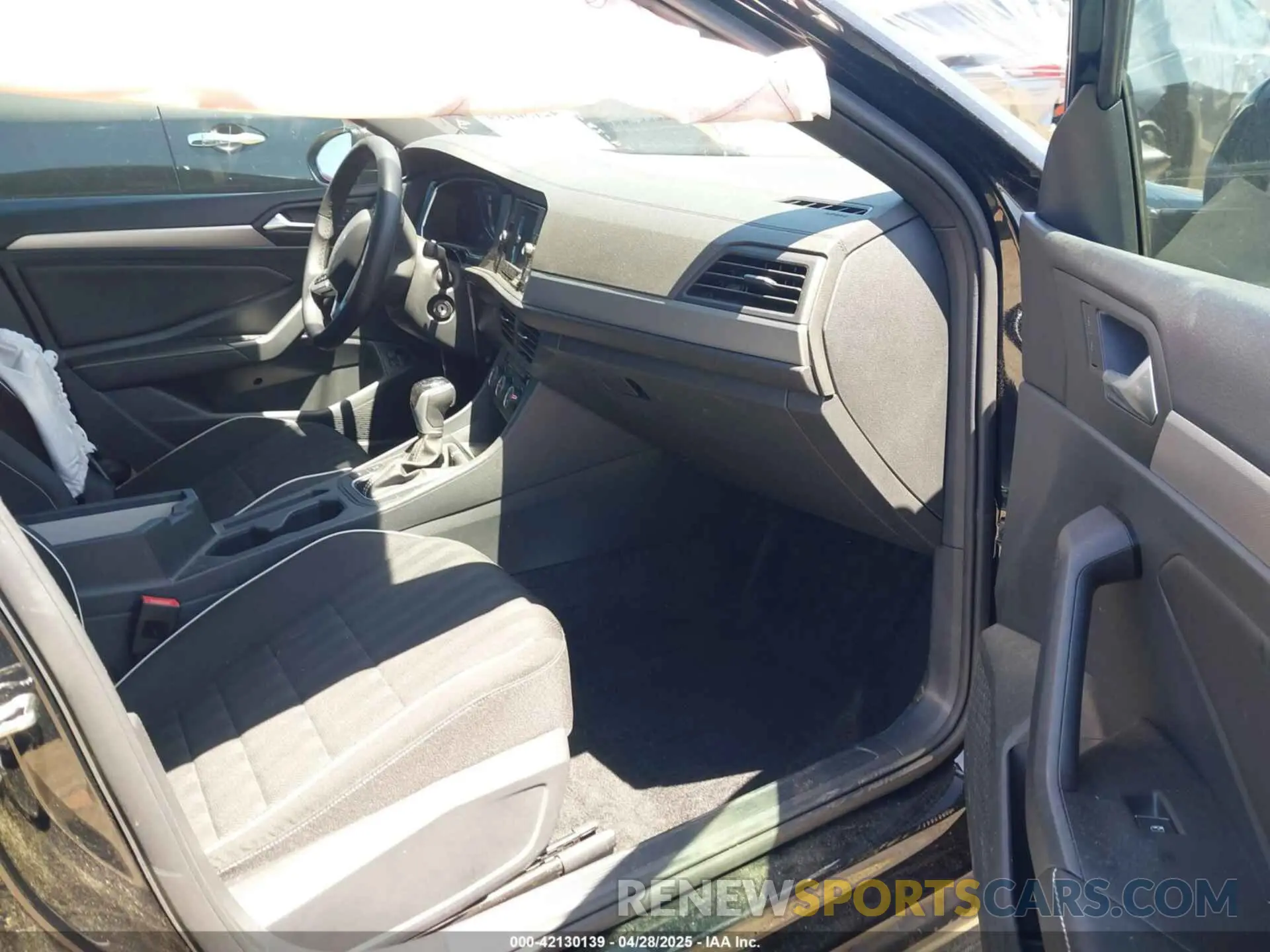 5 Фотография поврежденного автомобиля 3VWBM7BU4RM002282 VOLKSWAGEN JETTA 2024