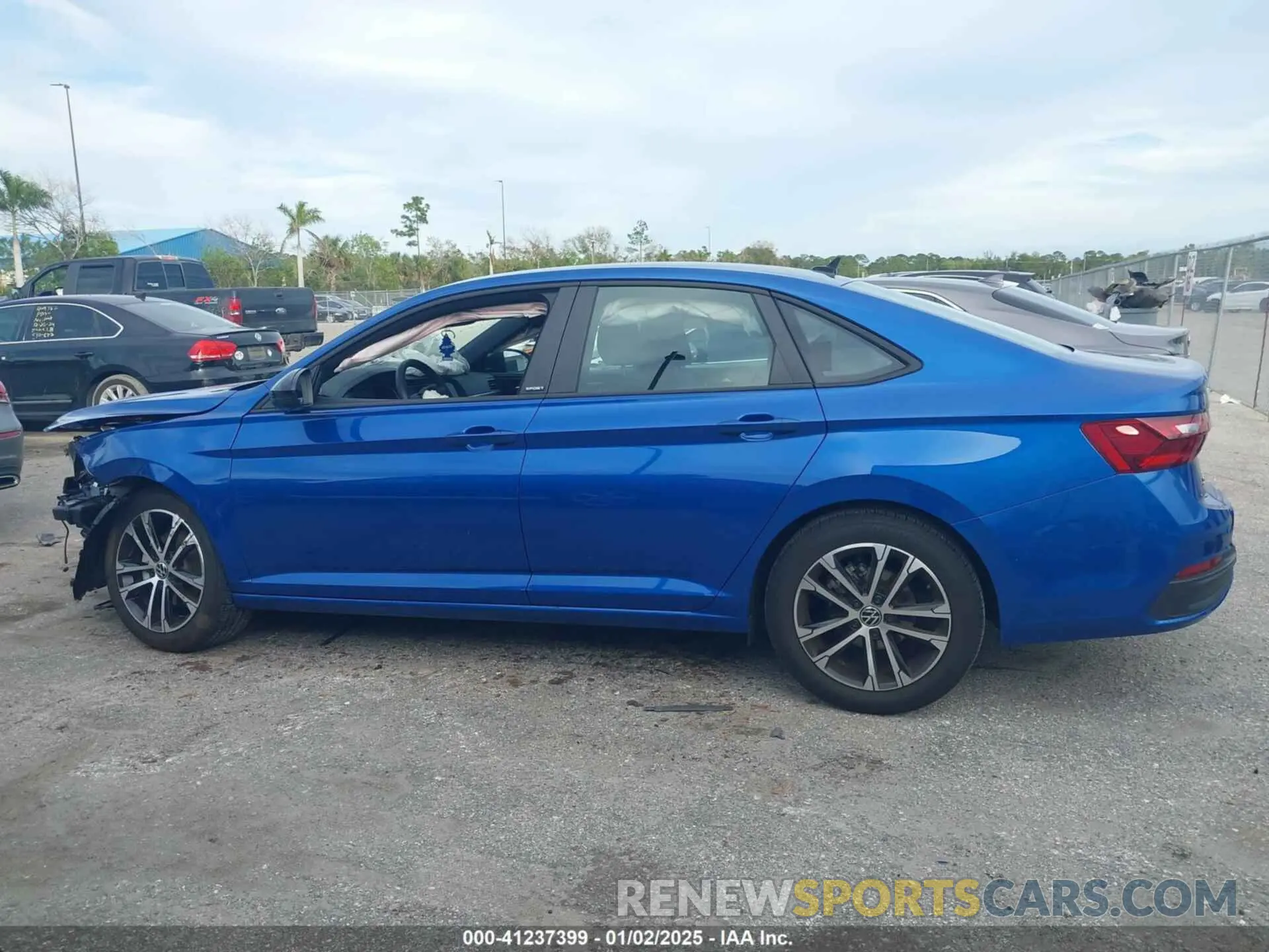 14 Фотография поврежденного автомобиля 3VWBM7BU5RM004803 VOLKSWAGEN JETTA 2024