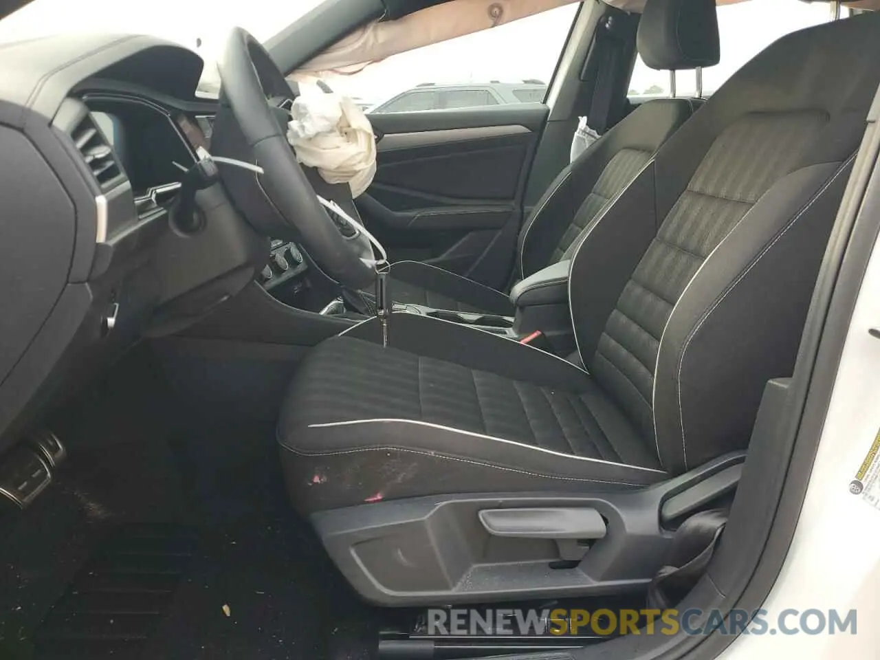 7 Фотография поврежденного автомобиля 3VWBM7BU6RM079641 VOLKSWAGEN JETTA 2024