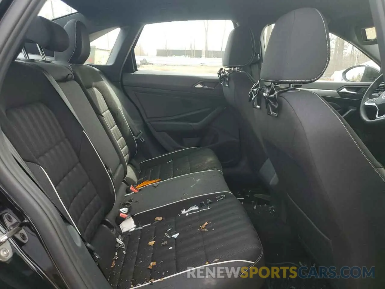 10 Photograph of a damaged car 3VWBM7BU8RM045295 VOLKSWAGEN JETTA 2024