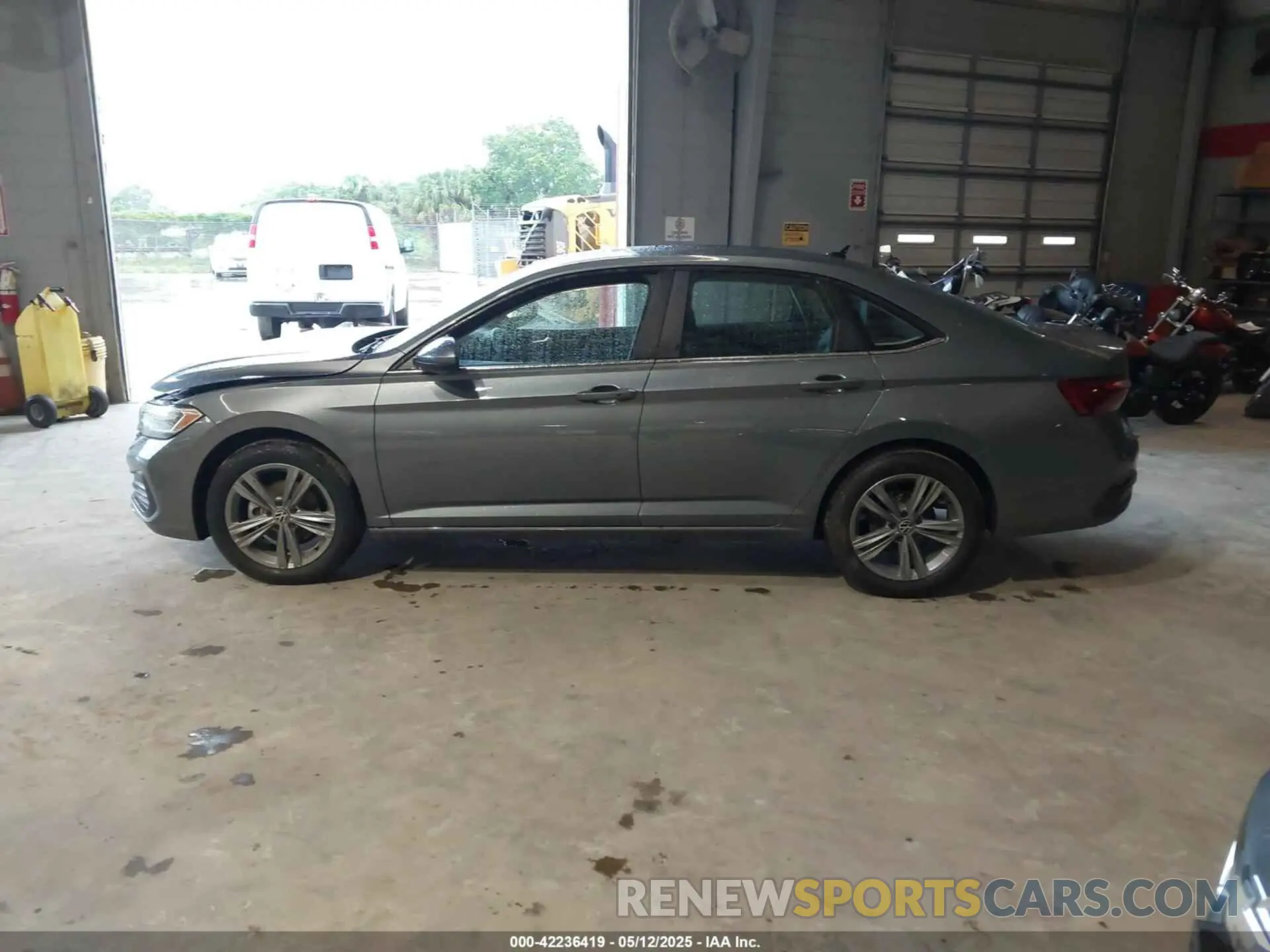 14 Photograph of a damaged car 3VWEM7BU1RM074196 VOLKSWAGEN JETTA 2024
