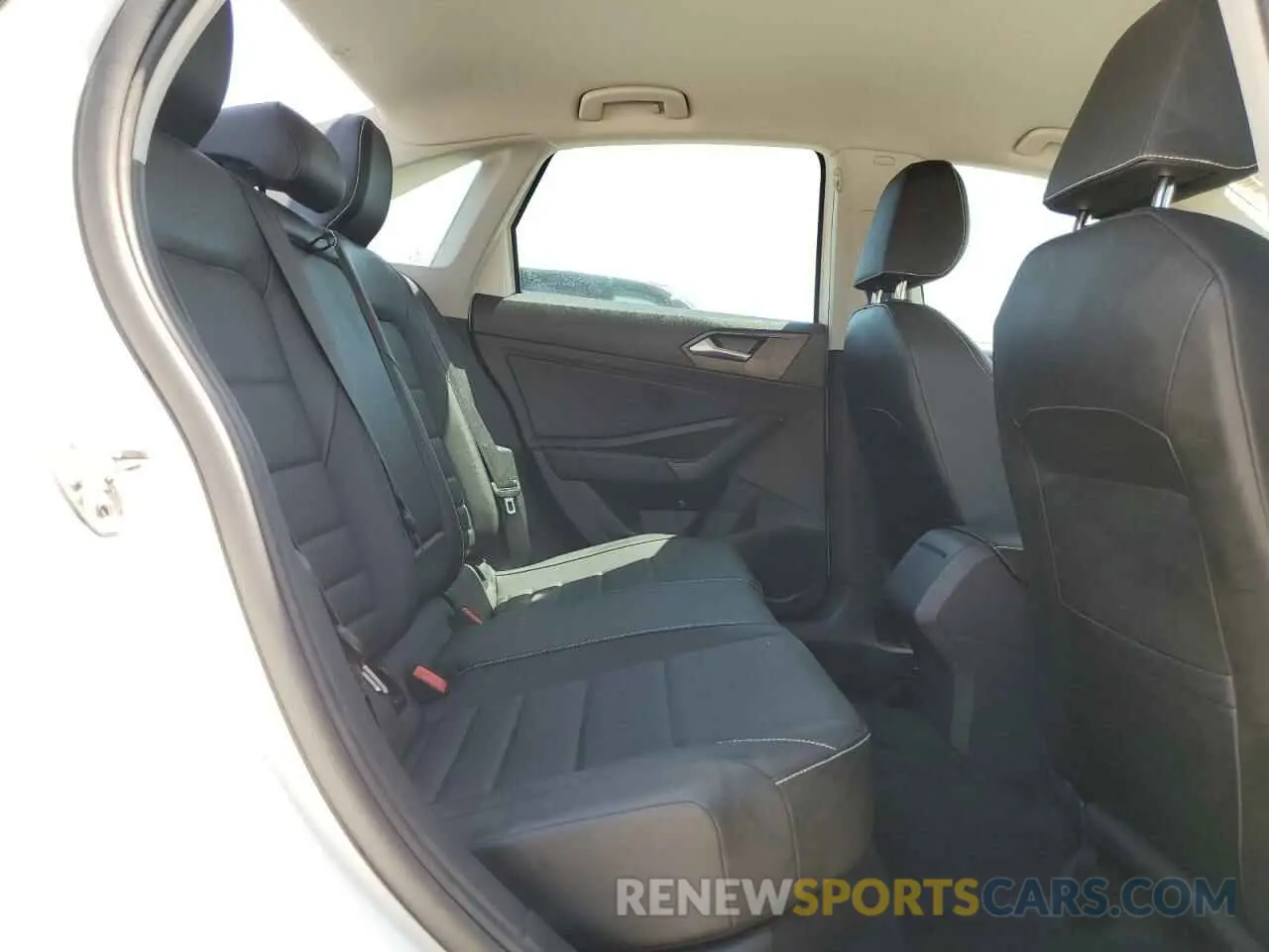10 Фотография поврежденного автомобиля 3VWEM7BU2RM027047 VOLKSWAGEN JETTA 2024