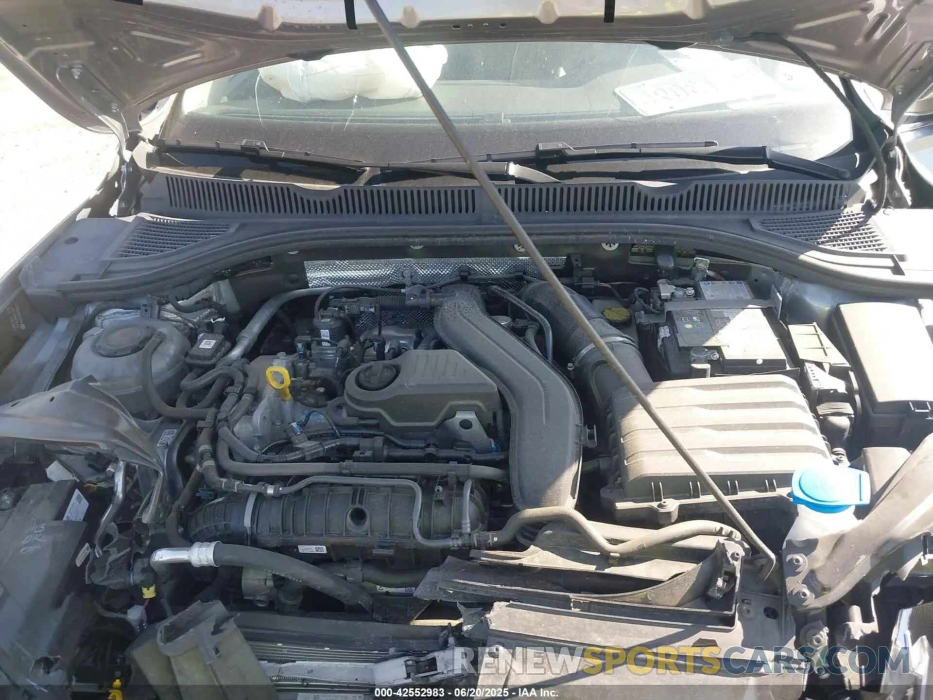 10 Photograph of a damaged car 3VWEM7BU3RM004179 VOLKSWAGEN JETTA 2024