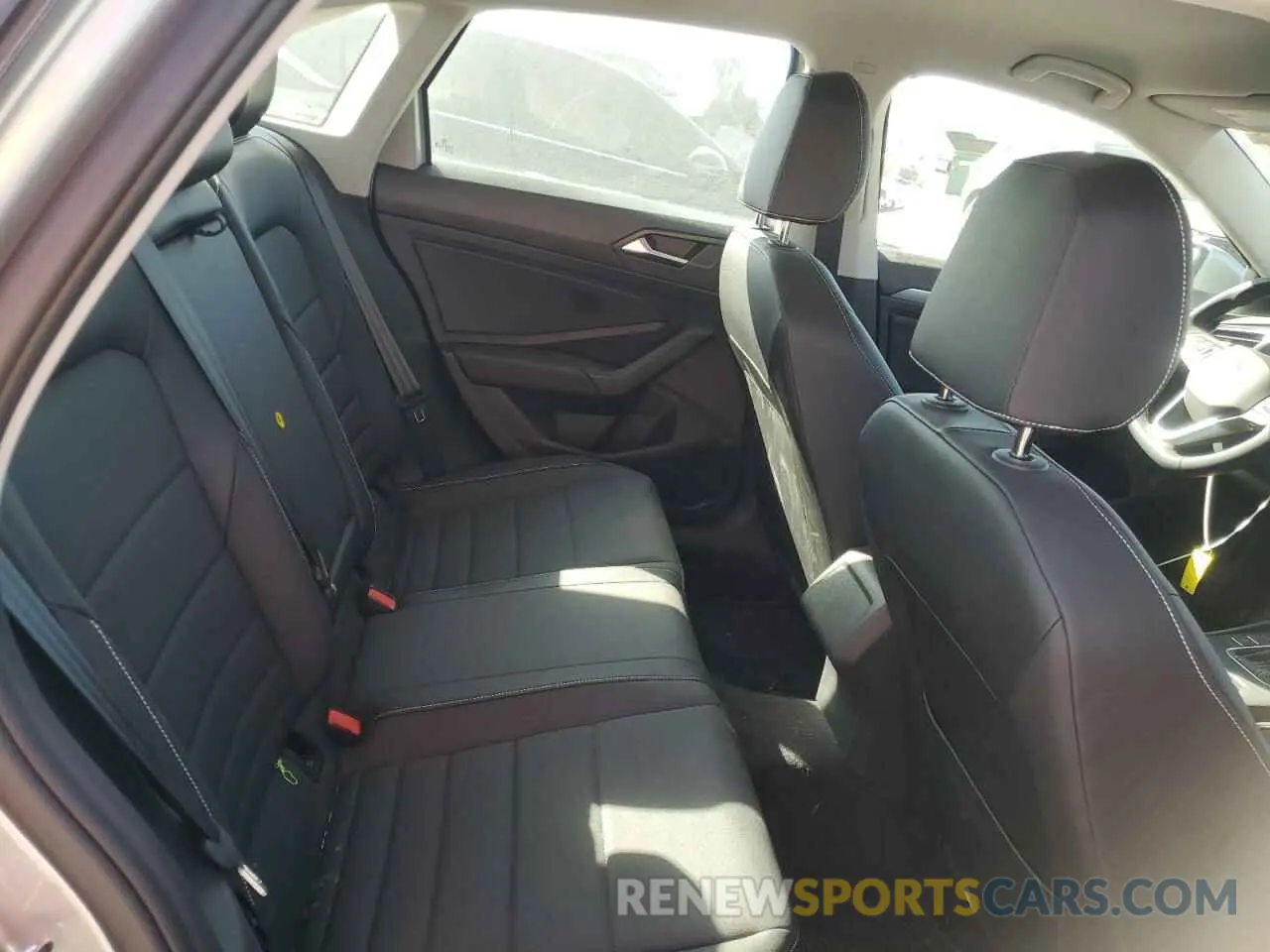 10 Photograph of a damaged car 3VWEM7BU3RM056752 VOLKSWAGEN JETTA 2024