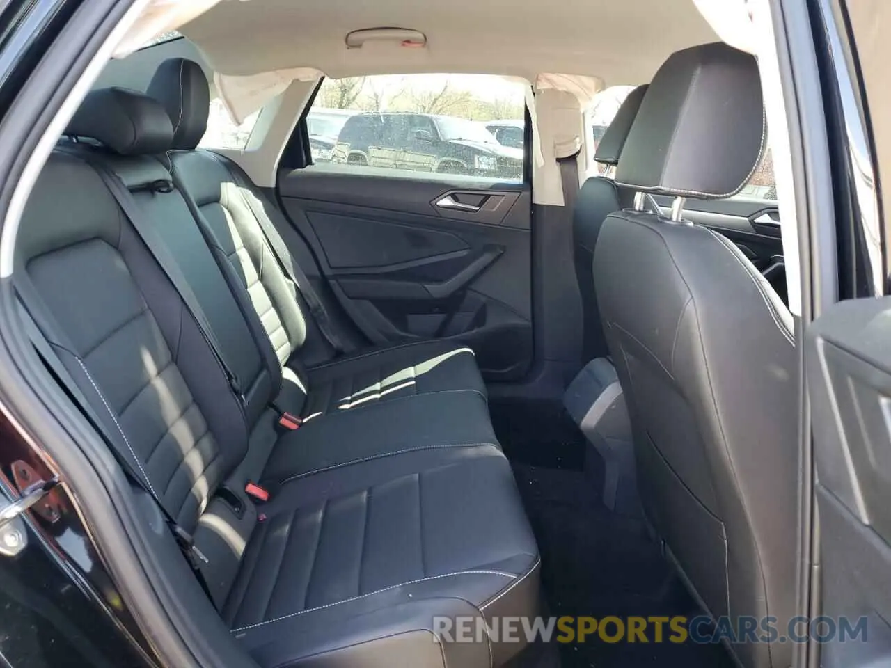 10 Фотография поврежденного автомобиля 3VWEM7BU4RM040981 VOLKSWAGEN JETTA 2024